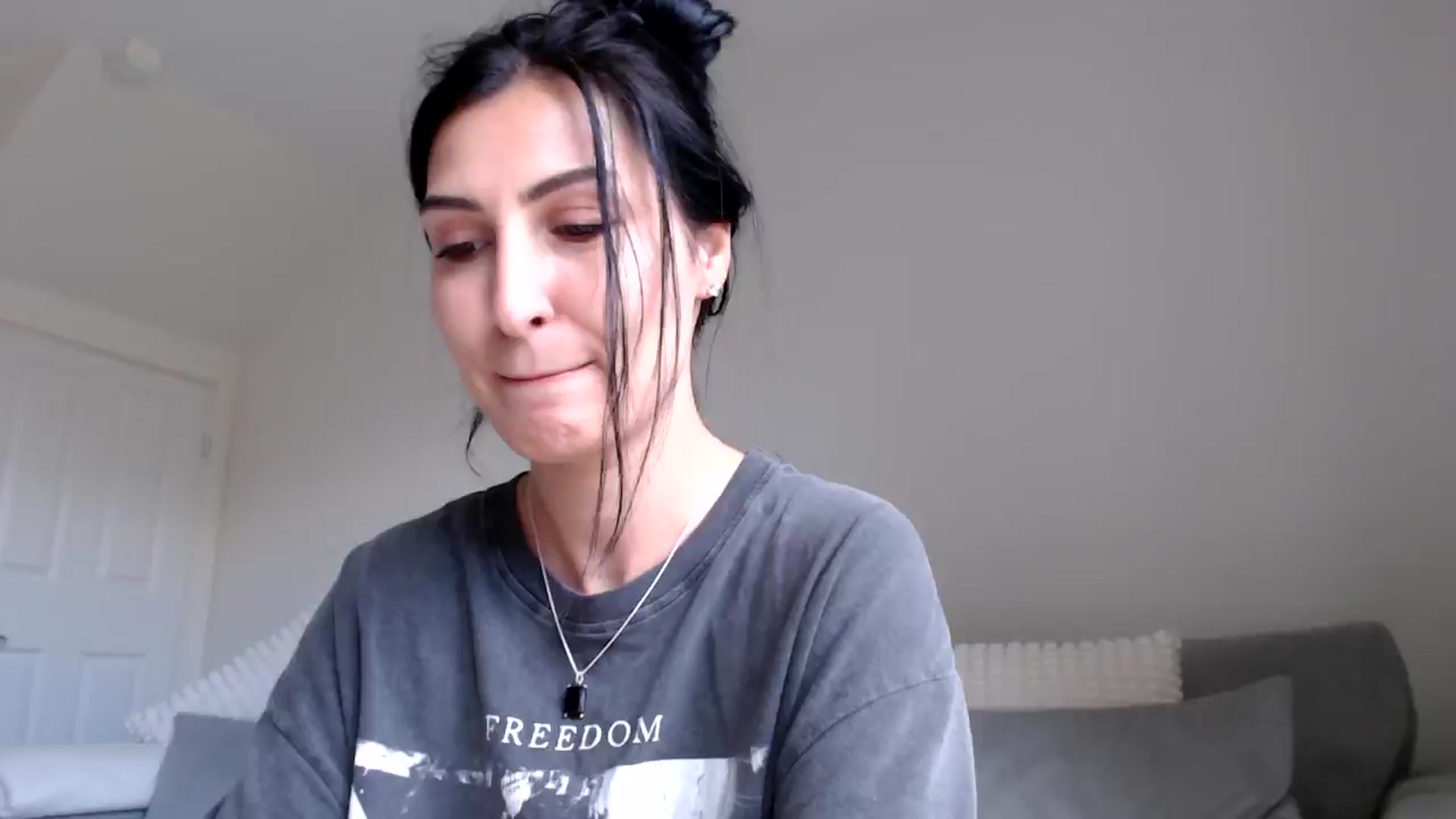 Gallery image thumbnail from Yva_777's myfreecams stream on, 06/10/2024, 12:39 image 8 of 20