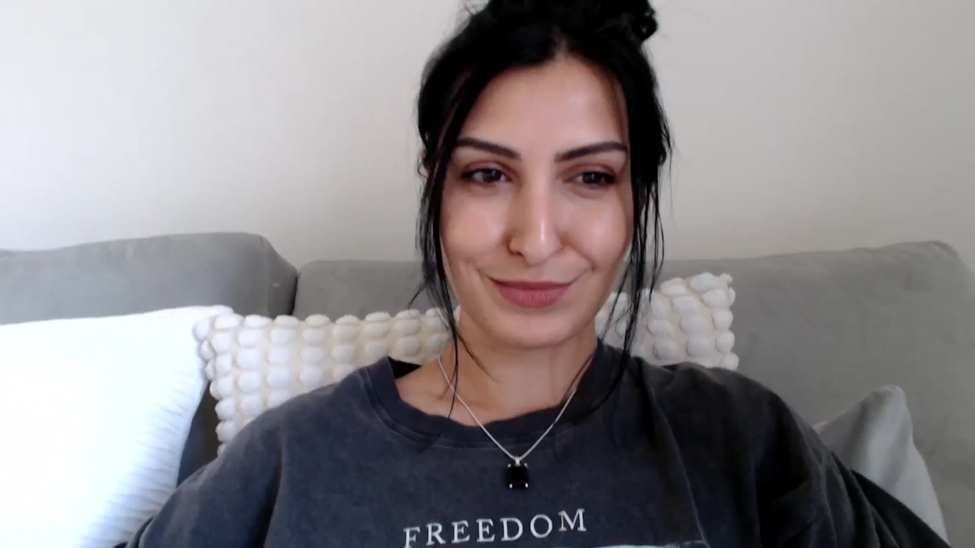 Gallery image thumbnail from Yva_777's myfreecams stream on, 06/10/2024, 12:39 image 19 of 20