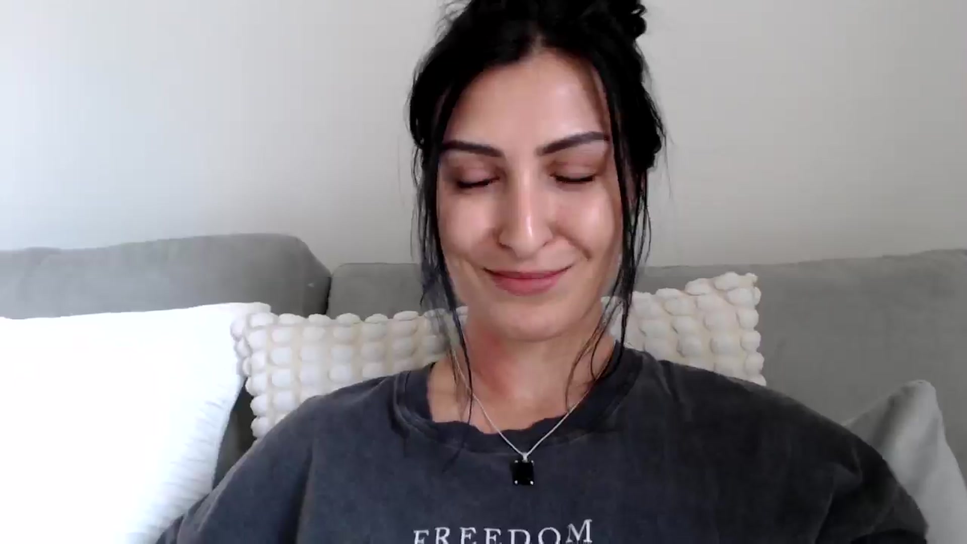 Gallery image thumbnail from Yva_777's myfreecams stream on, 06/10/2024, 13:00 image 5 of 20