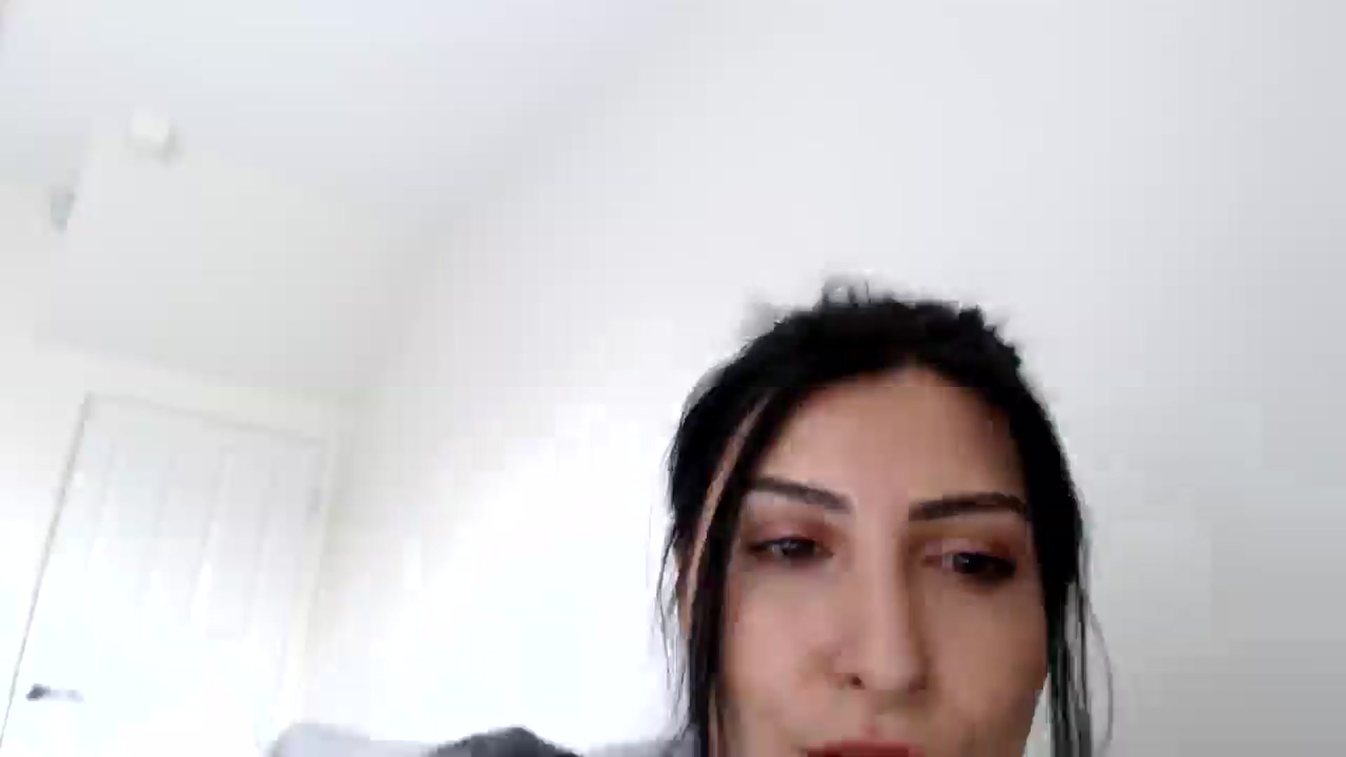 Gallery image thumbnail from Yva_777's myfreecams stream on, 06/10/2024, 13:00 image 11 of 20