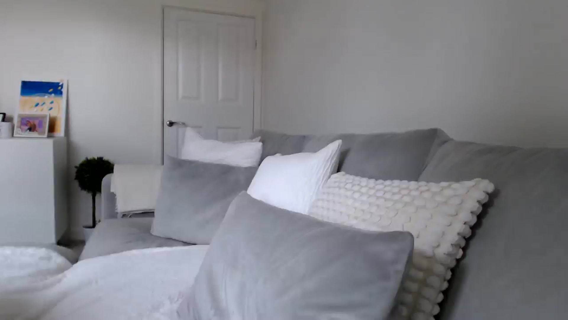 Gallery image thumbnail from Yva_777's myfreecams stream on, 06/14/2024, 11:34 image 10 of 20