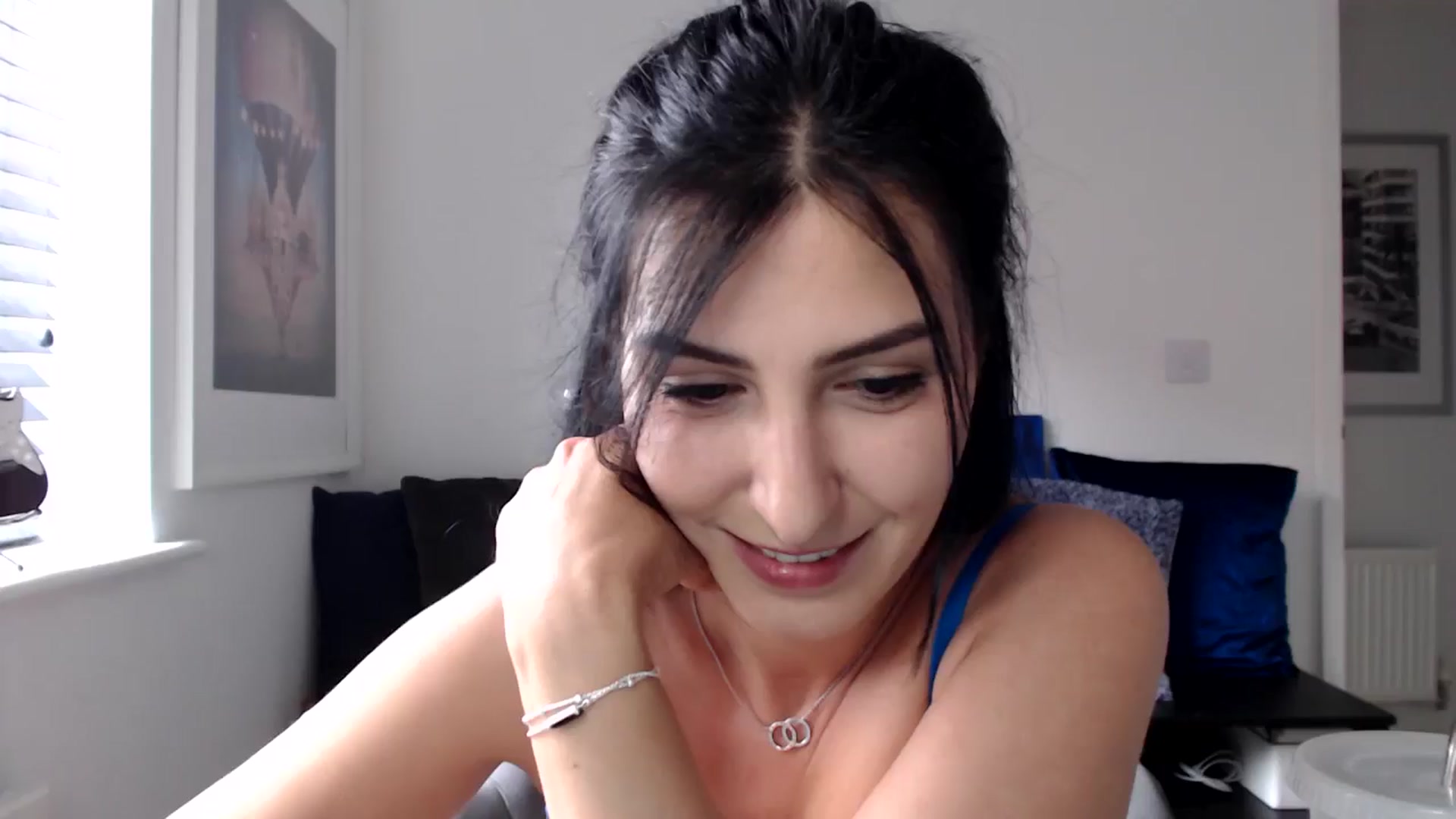 Gallery image thumbnail from Yva_777's myfreecams stream on, 06/24/2024, 14:10 image 13 of 20