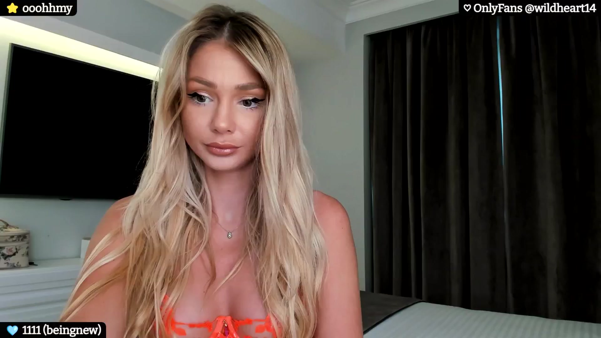 Gallery image thumbnail from Yveline's myfreecams stream on, 06/12/2024, 17:30 image 12 of 20