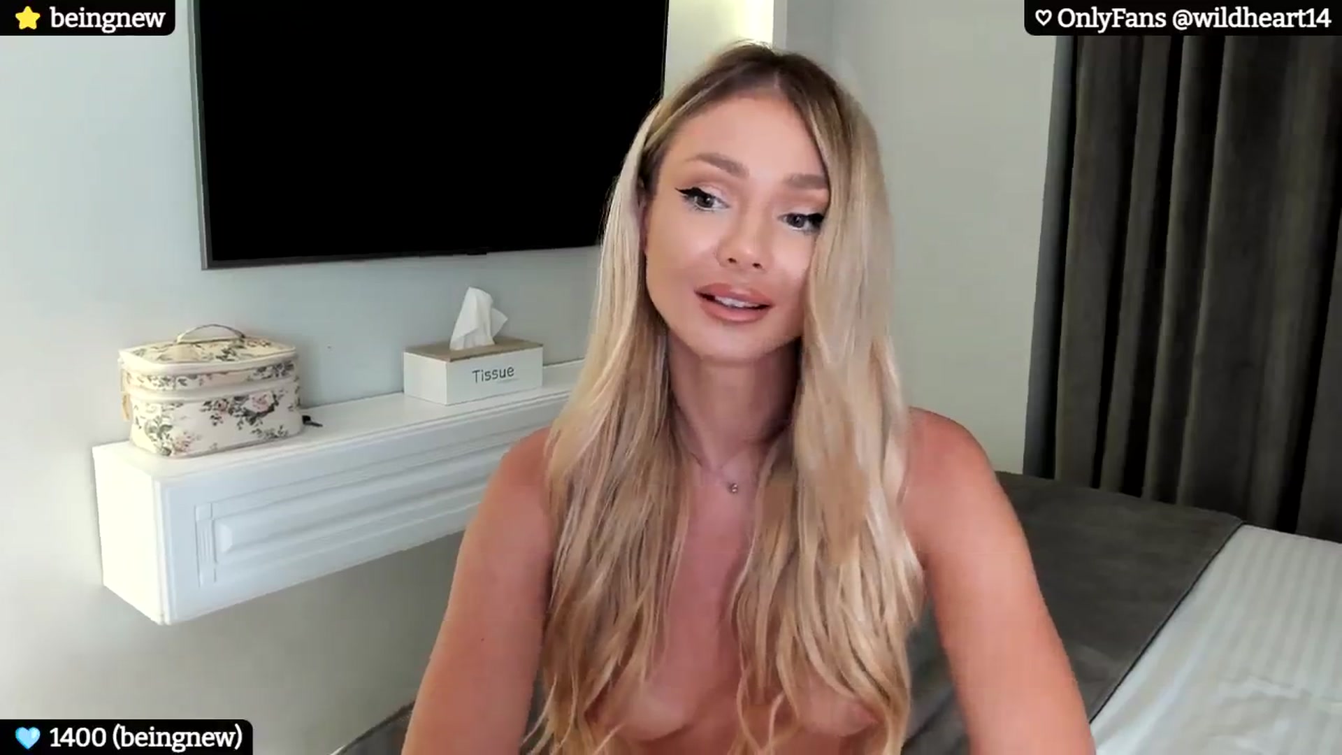 Gallery image thumbnail from Yveline's myfreecams stream on, 06/12/2024, 18:44 image 18 of 20