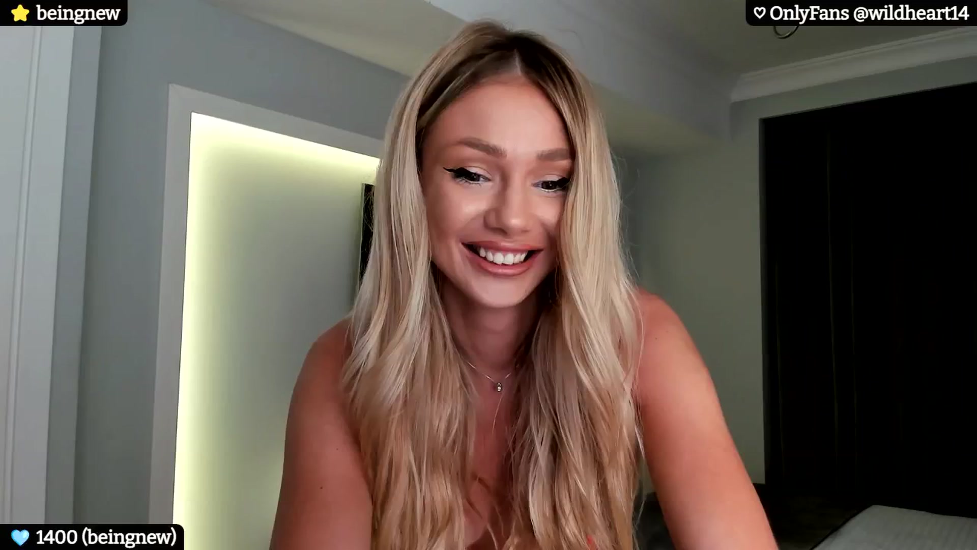 Gallery image thumbnail from Yveline's myfreecams stream on, 06/12/2024, 19:01 image 15 of 20