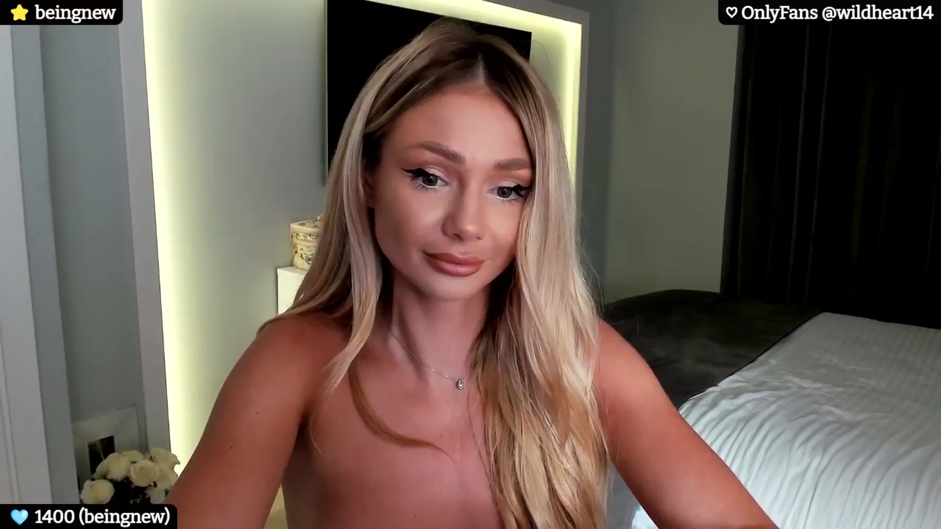 Gallery image thumbnail from Yveline's myfreecams stream on, 06/12/2024, 19:01 image 19 of 20