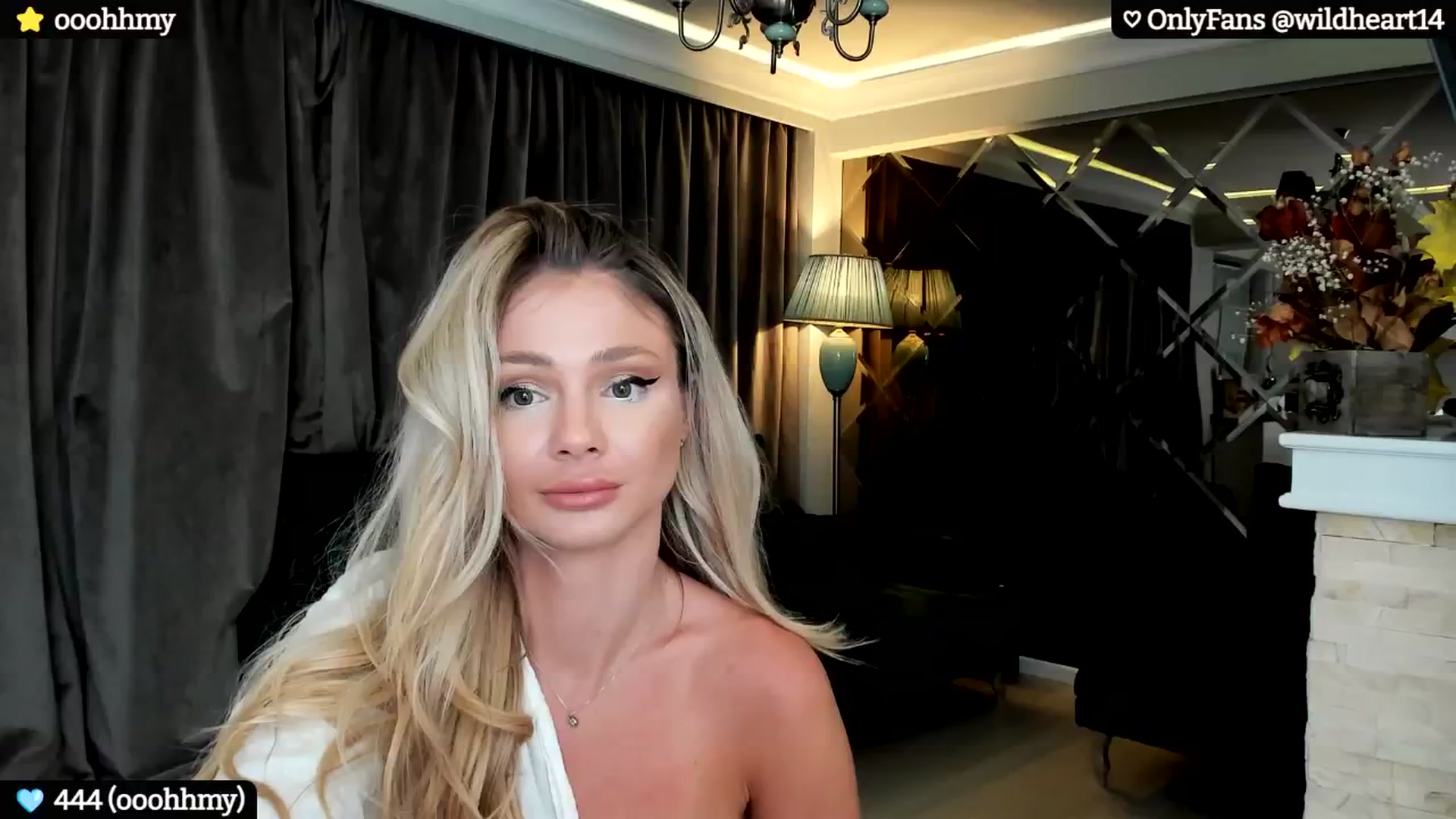 Gallery image thumbnail from Yveline's myfreecams stream on, 06/17/2024, 22:22 image 13 of 20