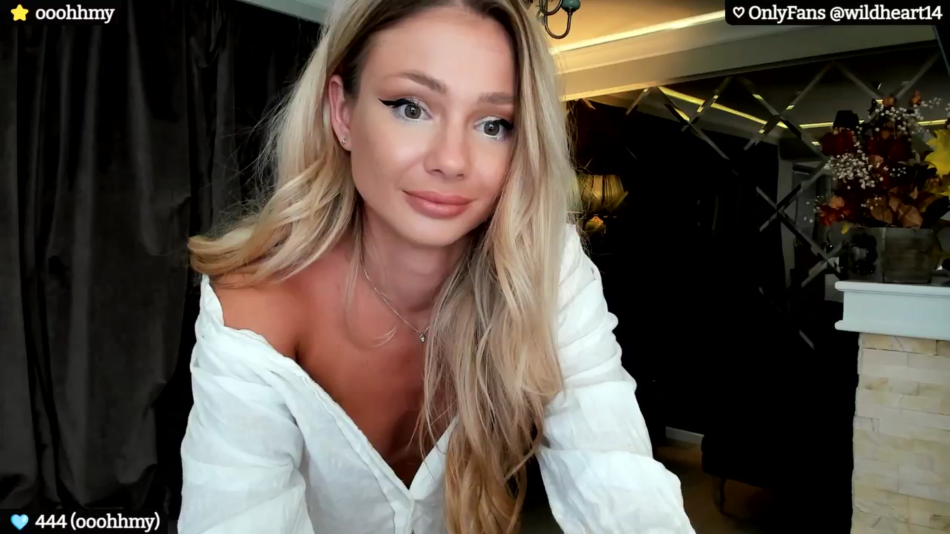 Gallery image thumbnail from Yveline's myfreecams stream on, 06/17/2024, 22:22 image 11 of 20