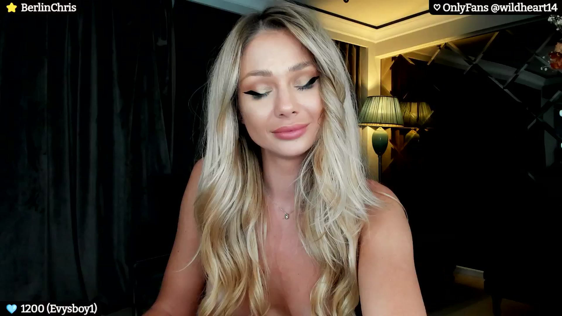 Gallery image thumbnail from Yveline's myfreecams stream on, 06/23/2024, 22:38 image 17 of 20