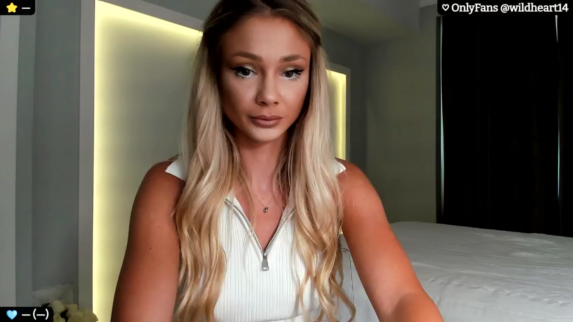 Gallery image thumbnail from Yveline's myfreecams stream on, 07/16/2024, 13:54 image 1 of 20
