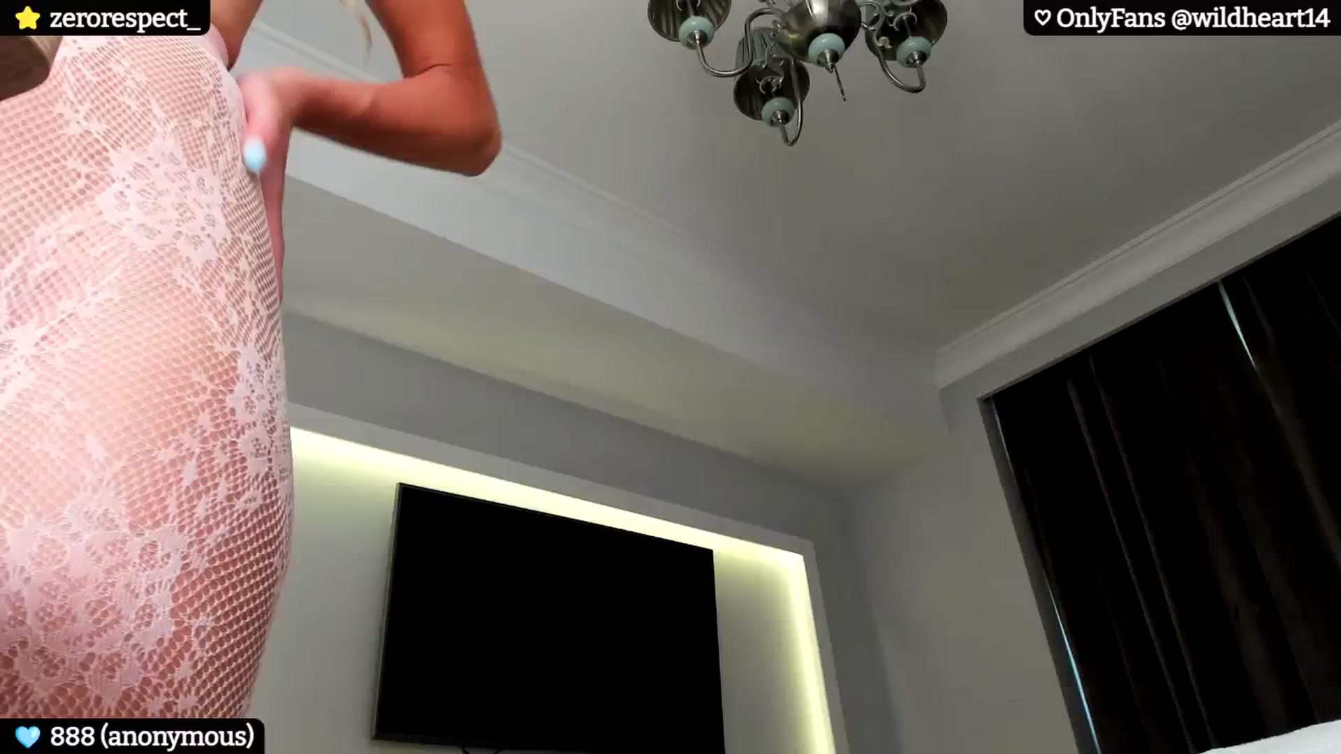 Gallery image thumbnail from Yveline's myfreecams stream on, 07/16/2024, 13:54 image 16 of 20