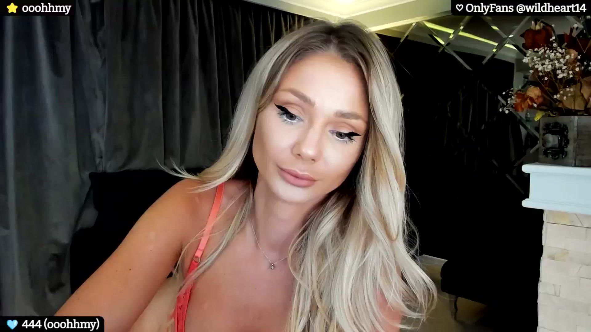Gallery image thumbnail from Yveline's myfreecams stream on, 07/24/2024, 16:40 image 15 of 20