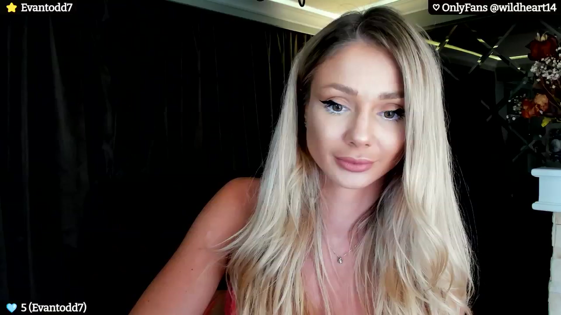 Gallery image thumbnail from Yveline's myfreecams stream on, 07/24/2024, 16:40 image 1 of 20