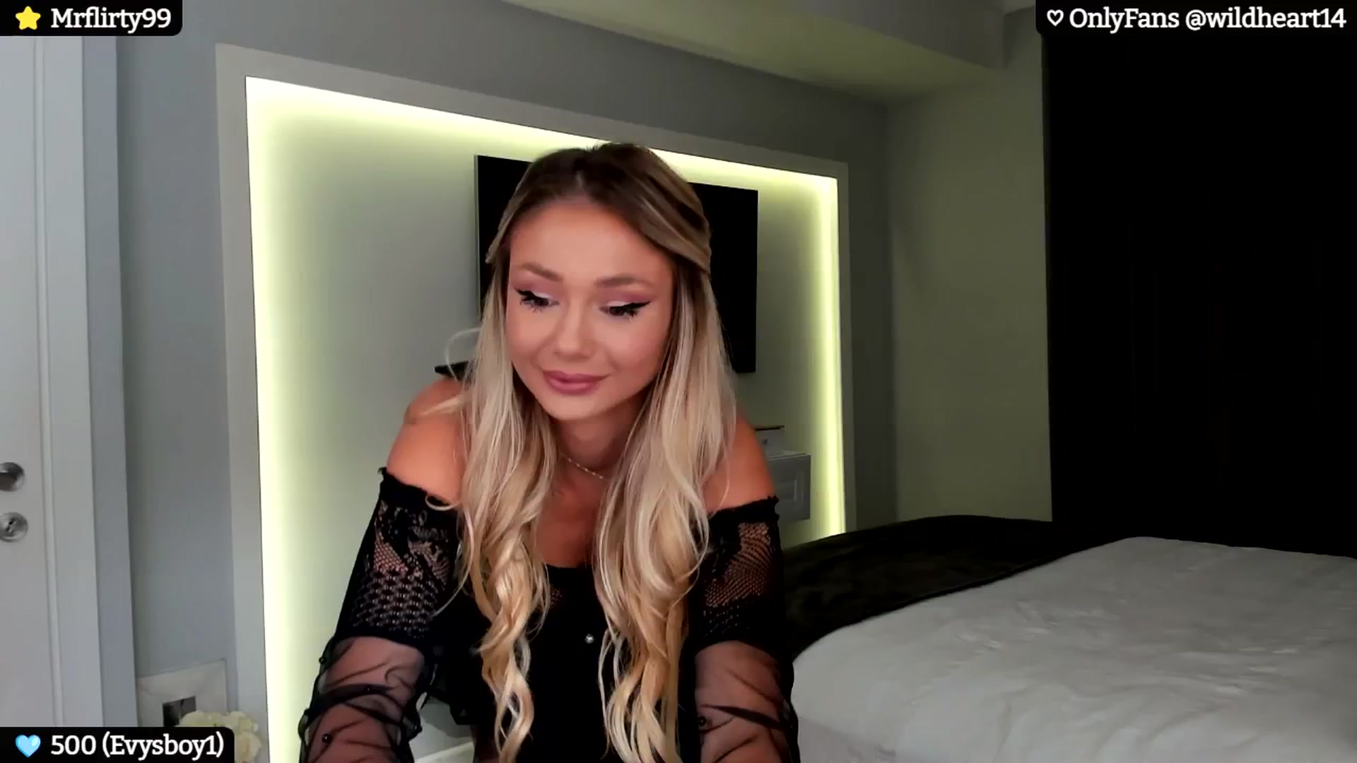 Gallery image thumbnail from Yveline's myfreecams stream on, 07/28/2024, 23:03 image 15 of 20