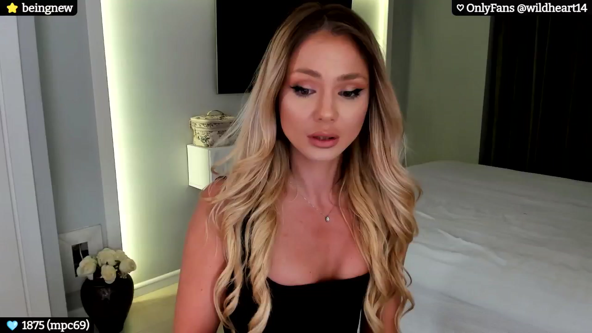 Gallery image thumbnail from Yveline's myfreecams stream on, 08/26/2024, 22:08 image 1 of 20