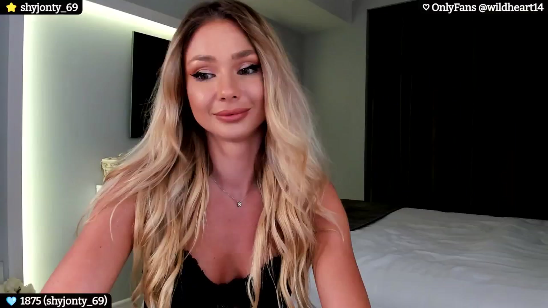 Gallery image thumbnail from Yveline's myfreecams stream on, 08/27/2024, 23:47 image 8 of 20