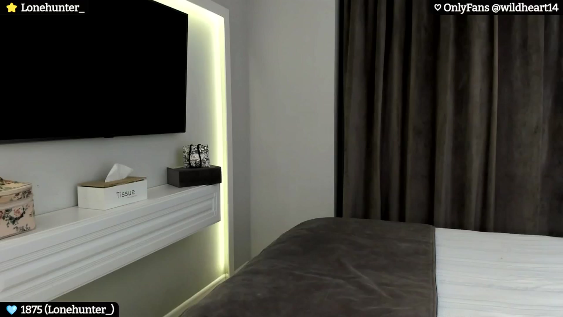 Gallery image thumbnail from Yveline's myfreecams stream on, 09/03/2024, 20:12 image 4 of 20