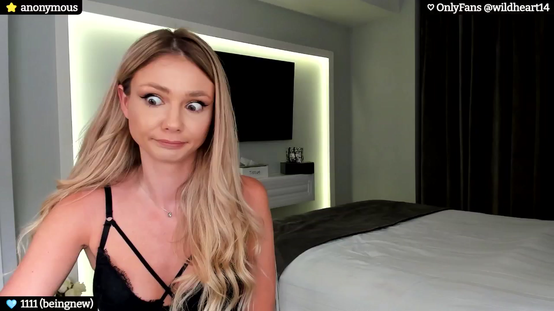 Gallery image thumbnail from Yveline's myfreecams stream on, 09/09/2024, 22:16 image 7 of 20