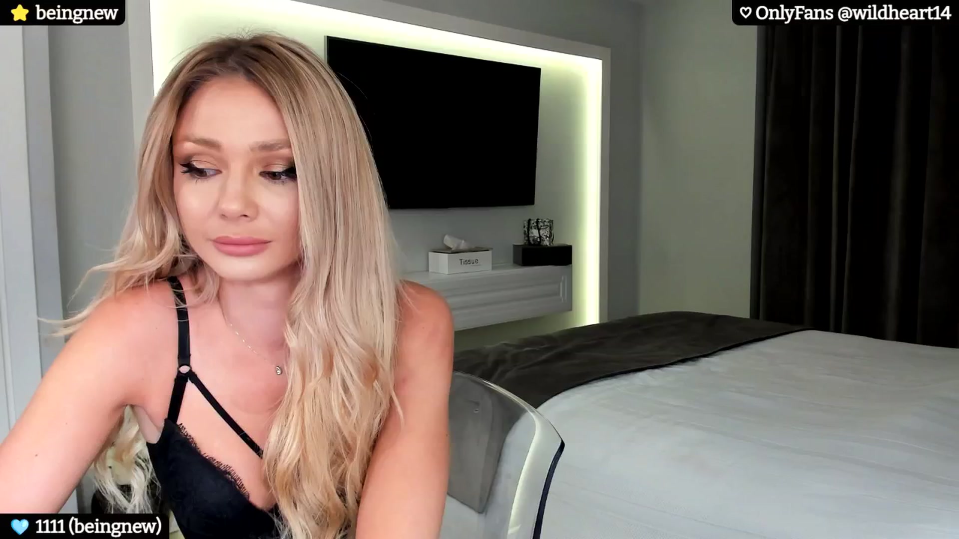 Gallery image thumbnail from Yveline's myfreecams stream on, 09/09/2024, 22:16 image 5 of 20