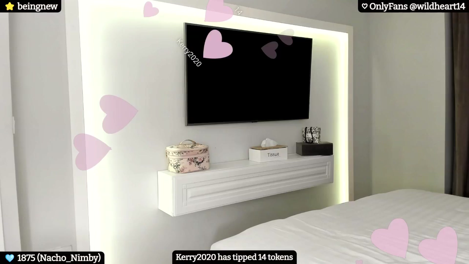 Gallery image thumbnail from Yveline's myfreecams stream on, 09/12/2024, 22:49 image 17 of 20