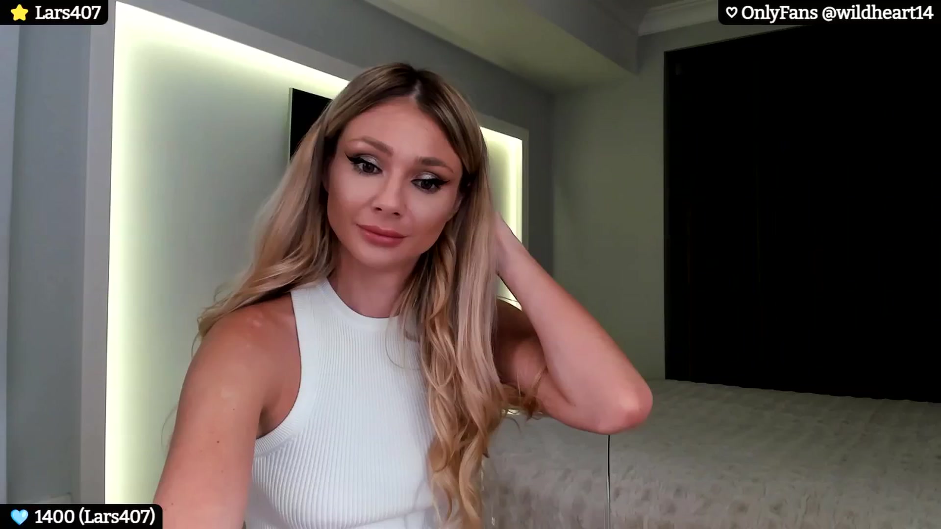 Gallery image thumbnail from Yveline's myfreecams stream on, 09/23/2024, 19:54 image 2 of 20