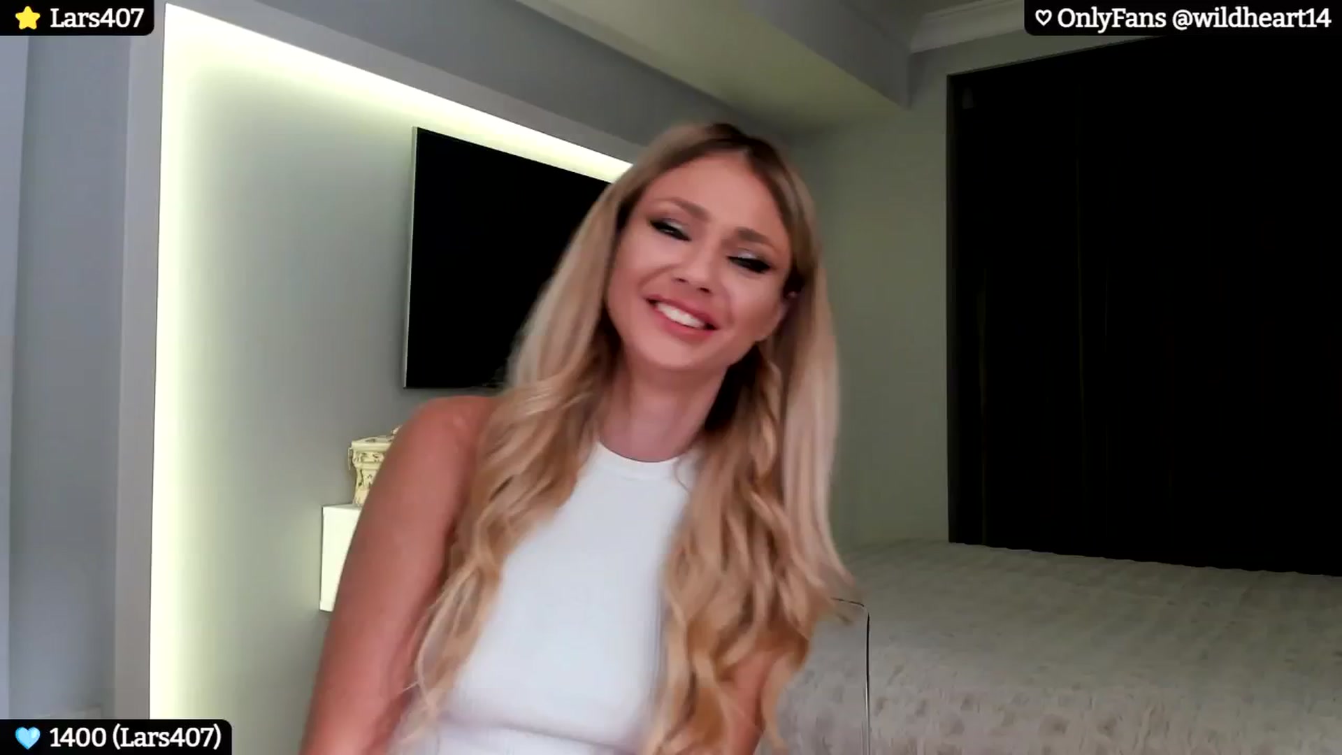 Gallery image thumbnail from Yveline's myfreecams stream on, 09/23/2024, 19:54 image 3 of 20