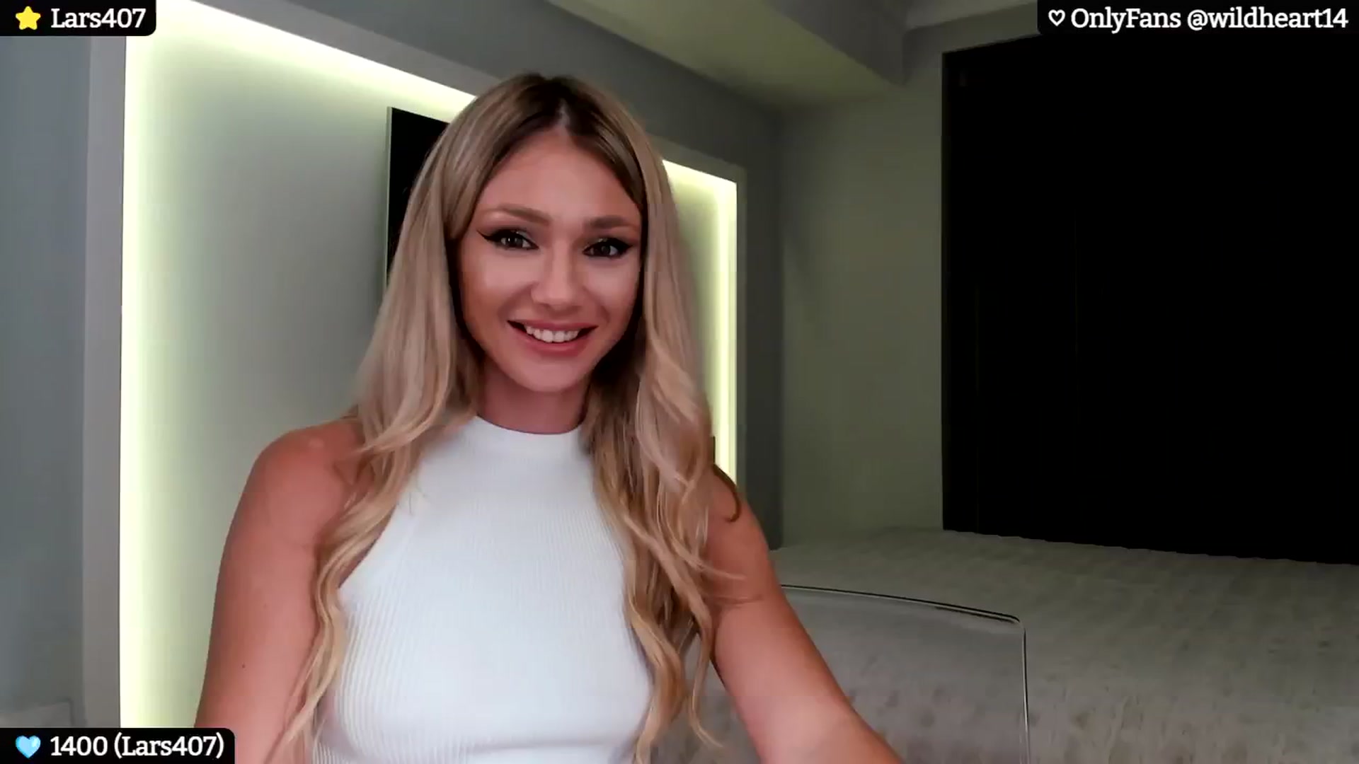 Gallery image thumbnail from Yveline's myfreecams stream on, 09/23/2024, 19:54 image 12 of 20