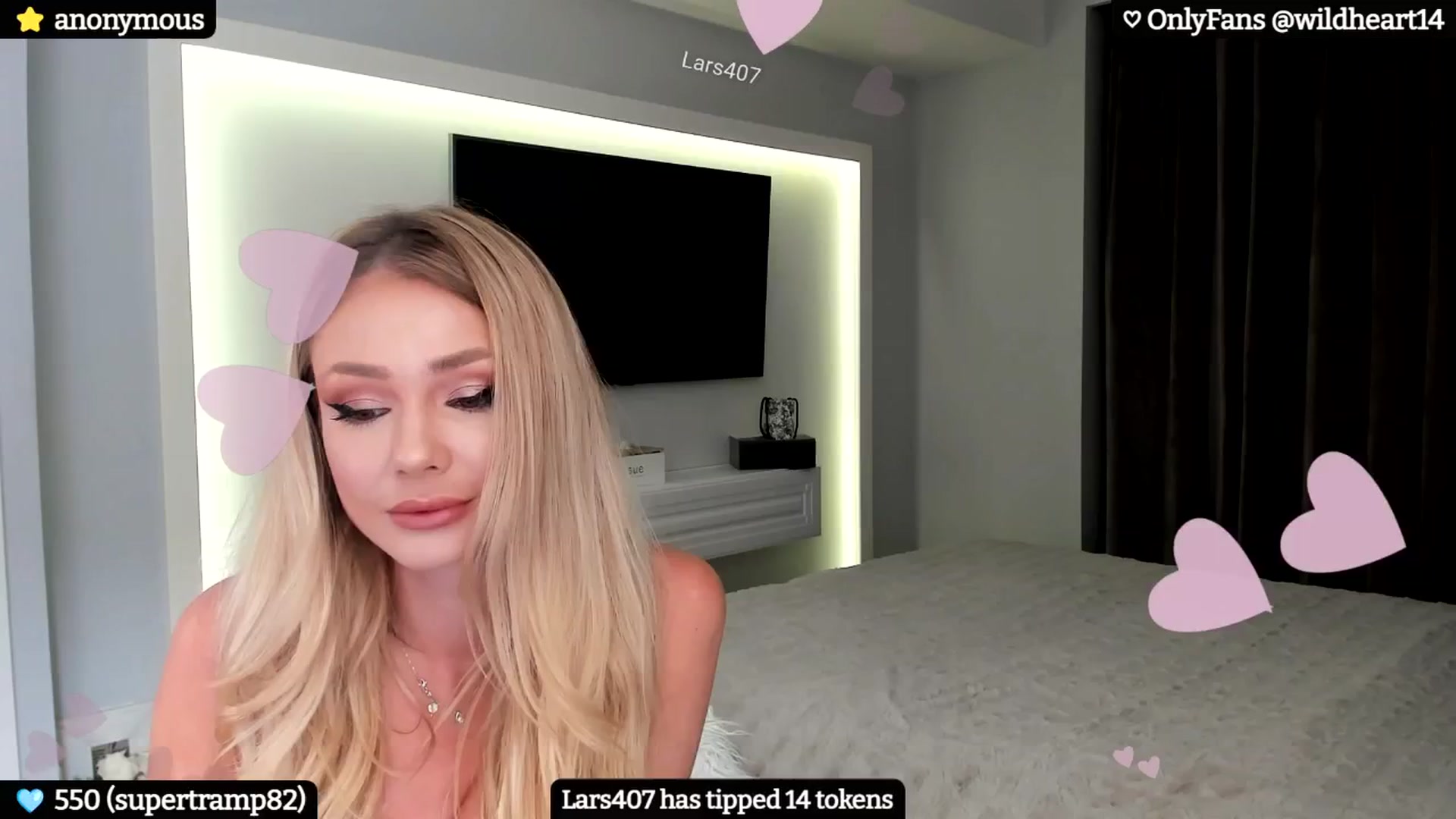 Gallery image thumbnail from Yveline's myfreecams stream on, 09/29/2024, 21:32 image 9 of 20