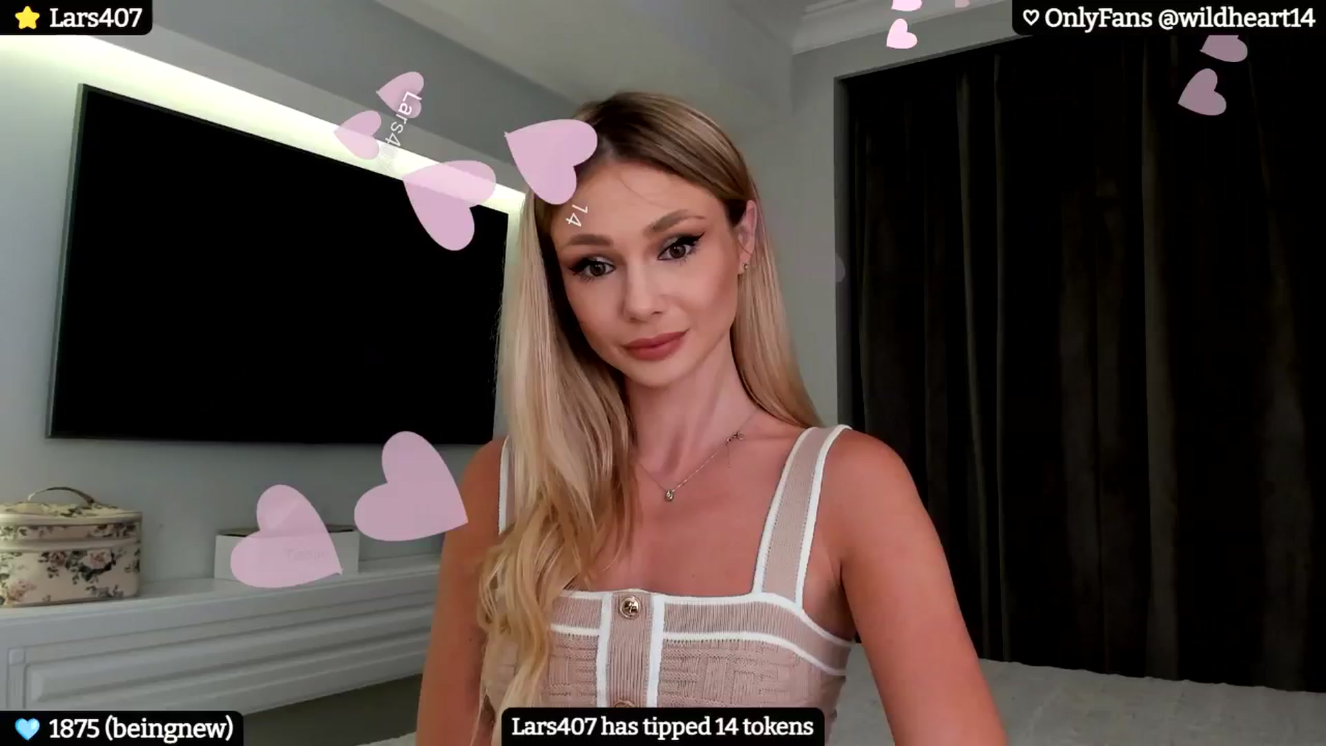 Gallery image thumbnail from Yveline's myfreecams stream on, 10/02/2024, 17:48 image 15 of 20