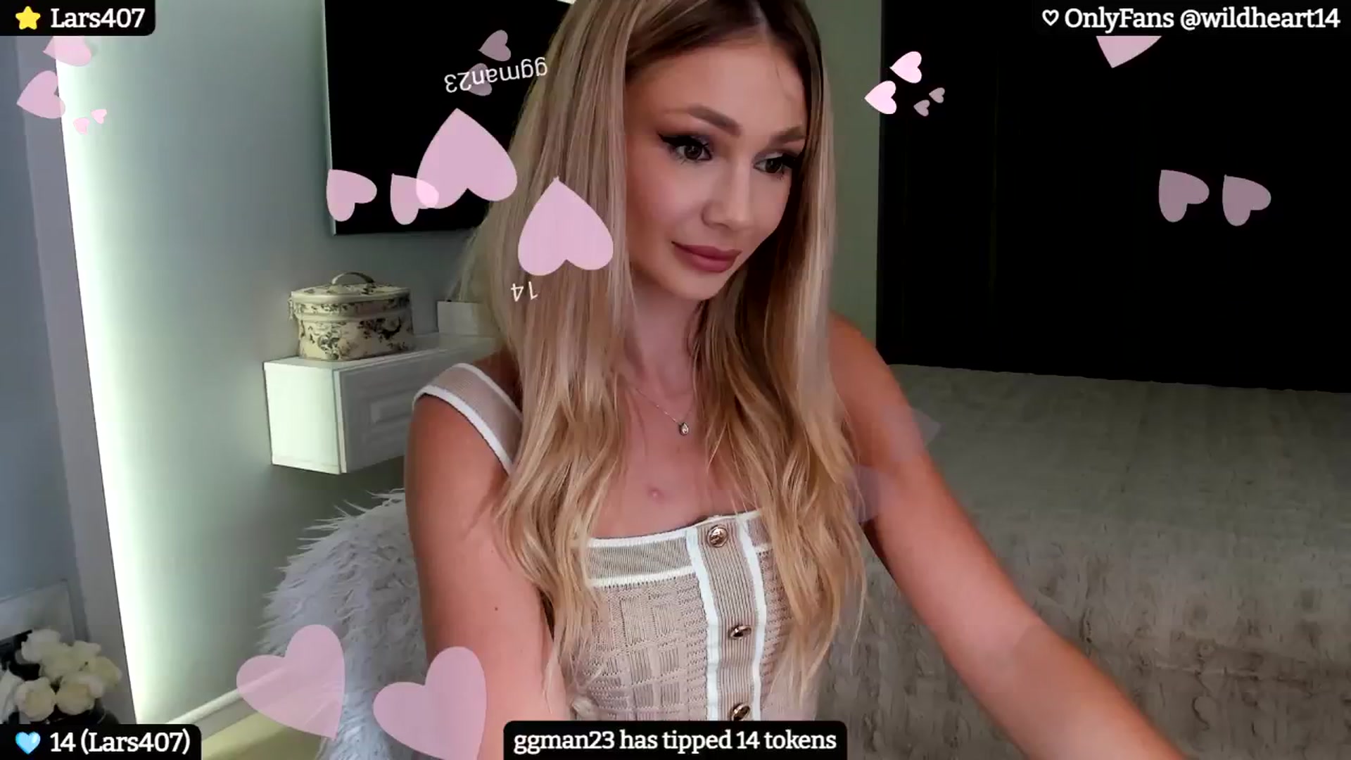 Gallery image thumbnail from Yveline's myfreecams stream on, 10/02/2024, 17:48 image 1 of 20