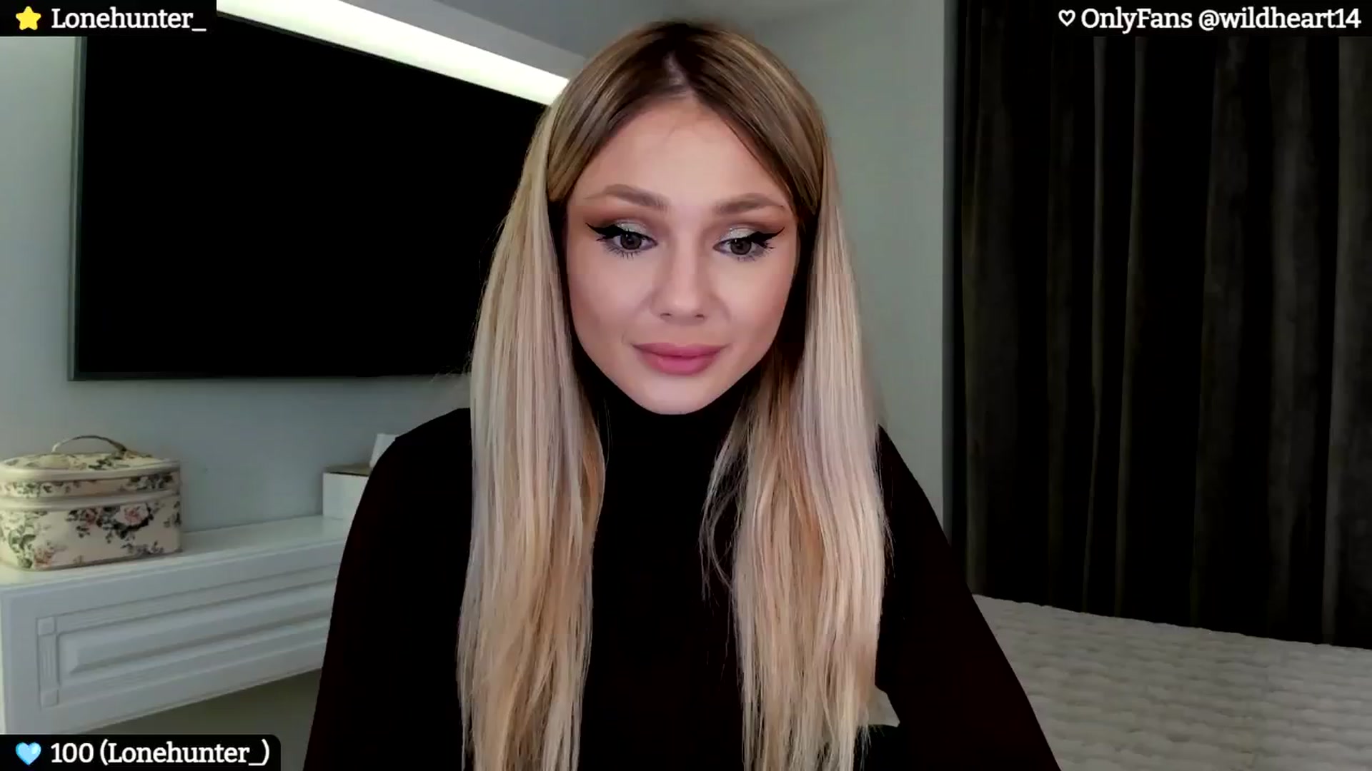 Gallery image thumbnail from Yveline's myfreecams stream on, 10/03/2024, 20:52 image 2 of 20