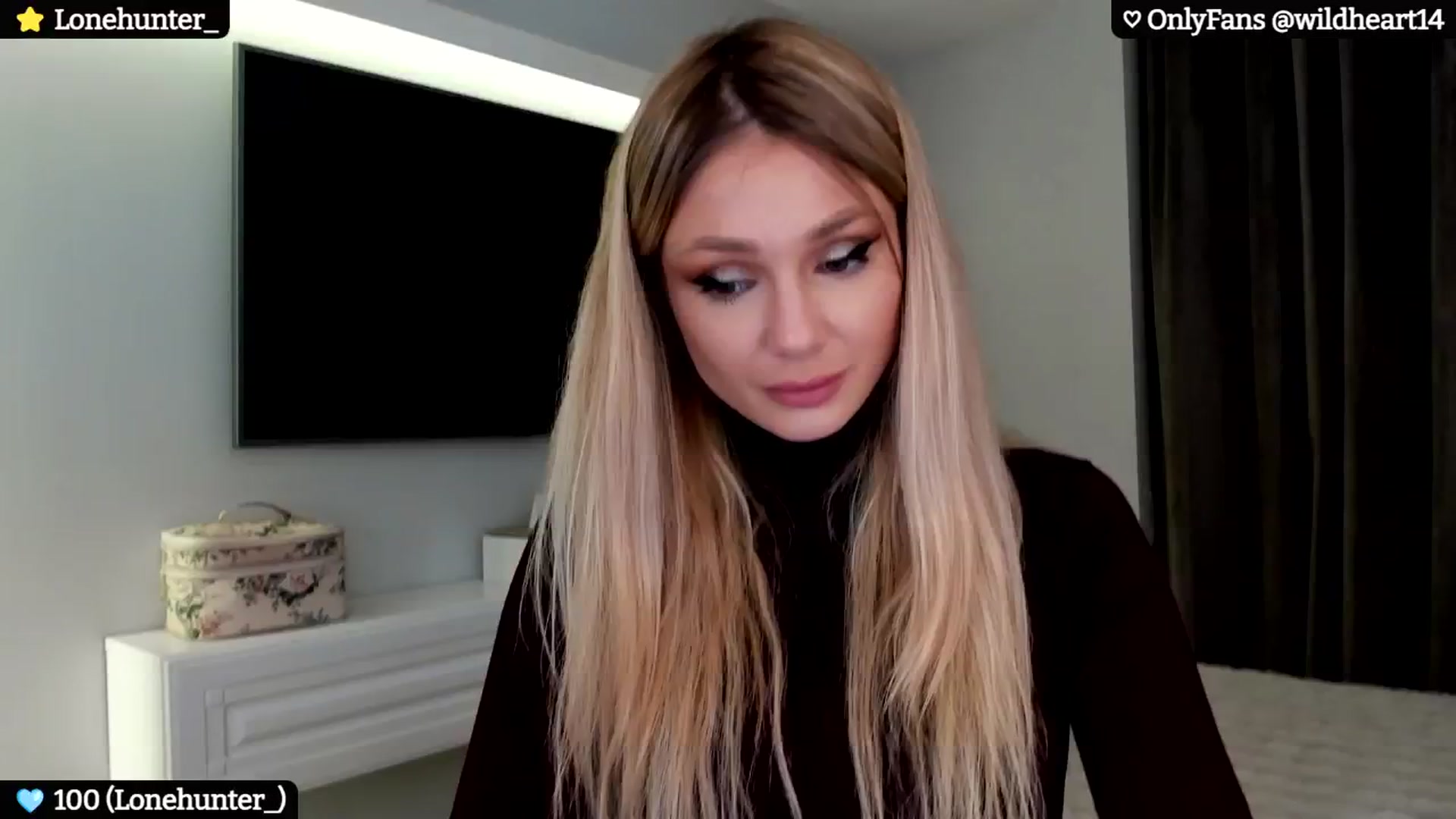 Gallery image thumbnail from Yveline's myfreecams stream on, 10/03/2024, 20:52 image 6 of 20