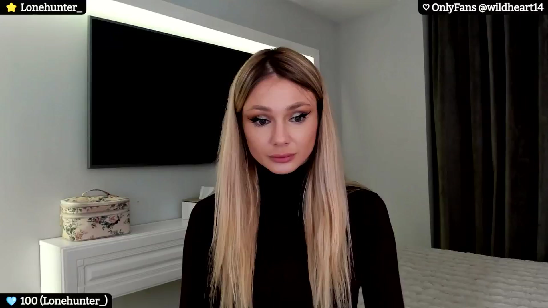 Gallery image thumbnail from Yveline's myfreecams stream on, 10/03/2024, 20:52 image 7 of 20