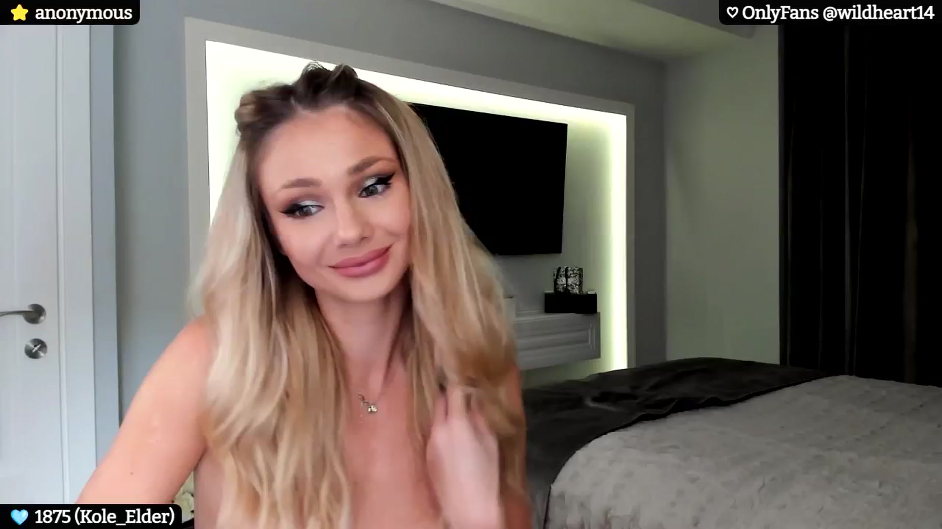 Gallery image thumbnail from Yveline's myfreecams stream on, 10/05/2024, 21:07 image 5 of 20