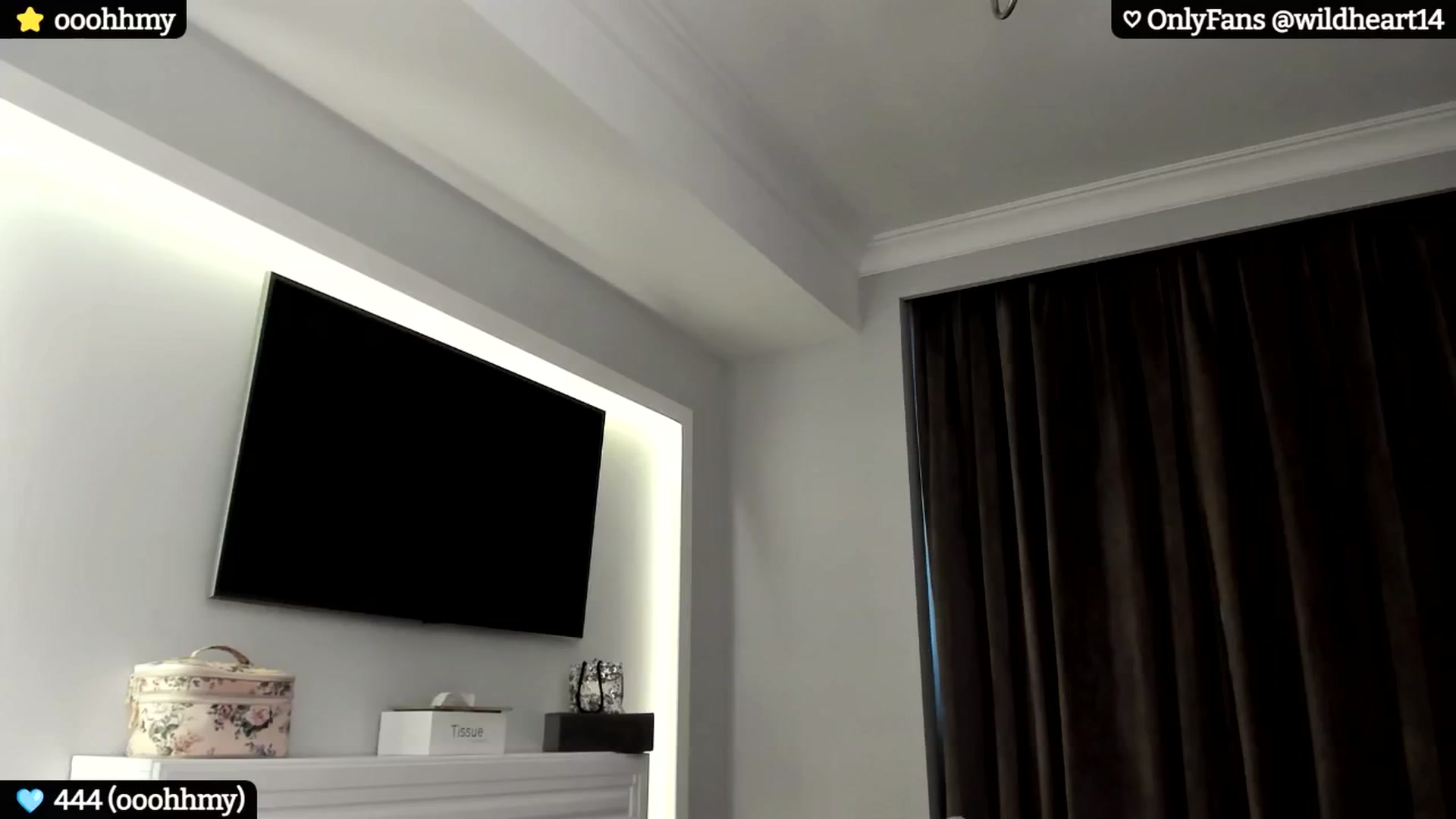 Gallery image thumbnail from Yveline's myfreecams stream on, 10/07/2024, 14:27 image 14 of 20