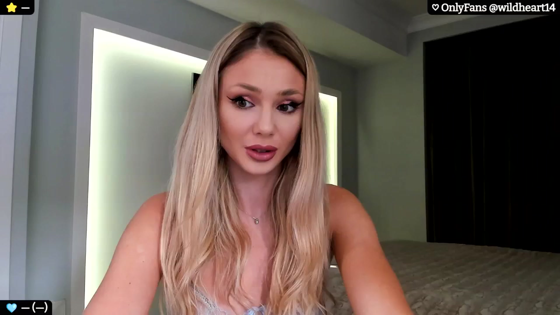 Gallery image thumbnail from Yveline's myfreecams stream on, 10/12/2024, 19:13 image 1 of 20