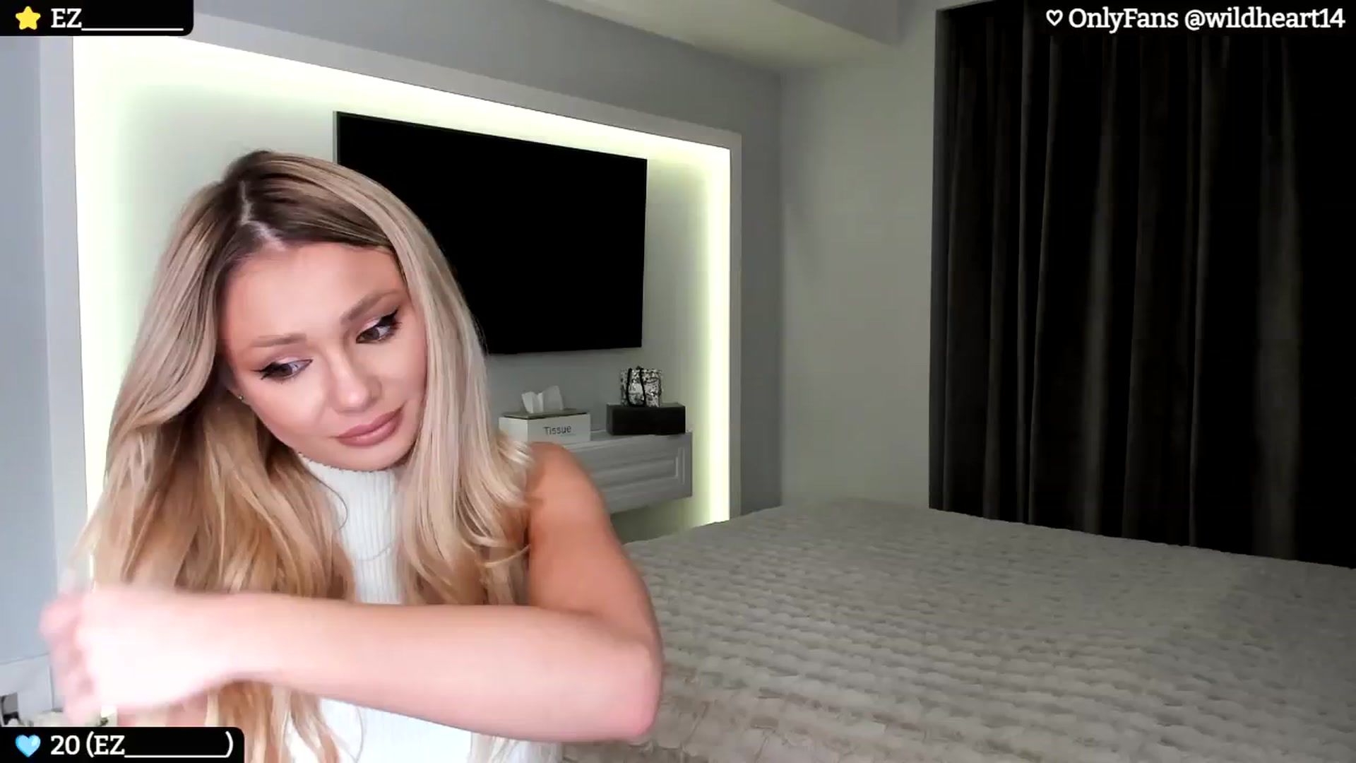 Gallery image thumbnail from Yveline's myfreecams stream on, 10/14/2024, 22:01 image 3 of 20