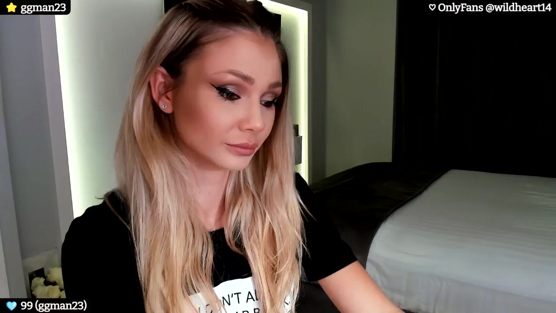 Gallery image thumbnail from Yveline's myfreecams stream on, 10/17/2024, 16:57 image 11 of 20