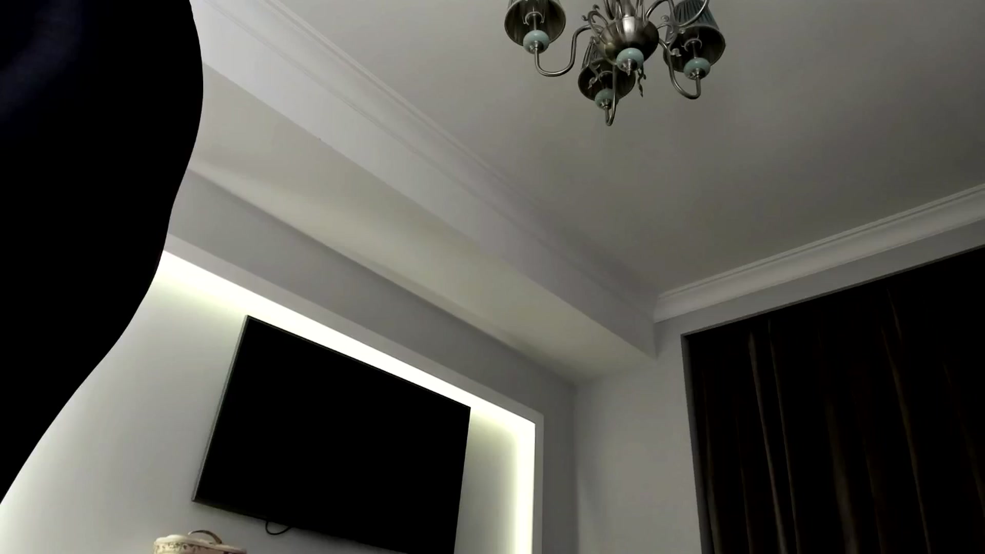 Gallery image thumbnail from Yveline's myfreecams stream on, 10/17/2024, 16:57 image 16 of 20