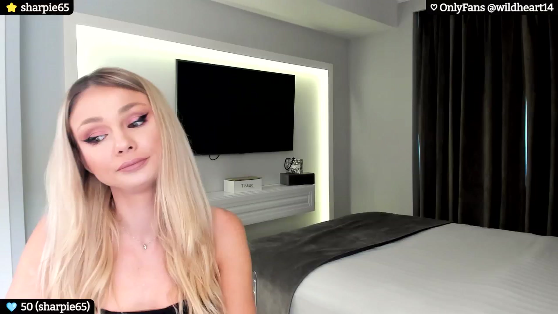 Gallery image thumbnail from Yveline's myfreecams stream on, 10/19/2024, 15:22 image 7 of 20
