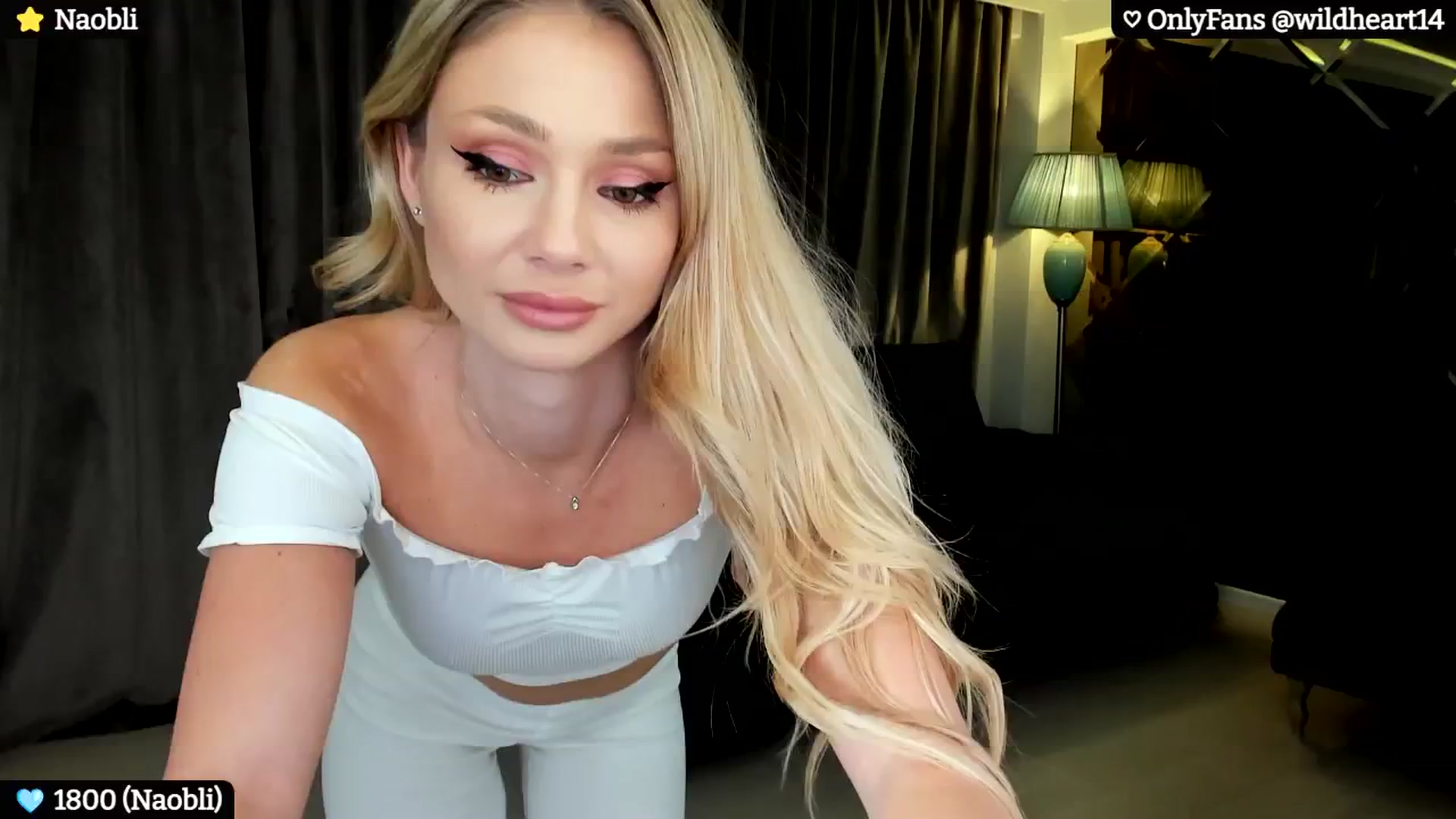 Gallery image thumbnail from Yveline's myfreecams stream on, 10/27/2024, 20:10 image 5 of 20