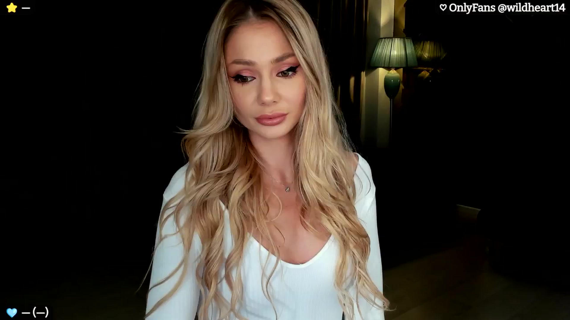 Gallery image thumbnail from Yveline's myfreecams stream on, 10/28/2024, 22:25 image 1 of 20