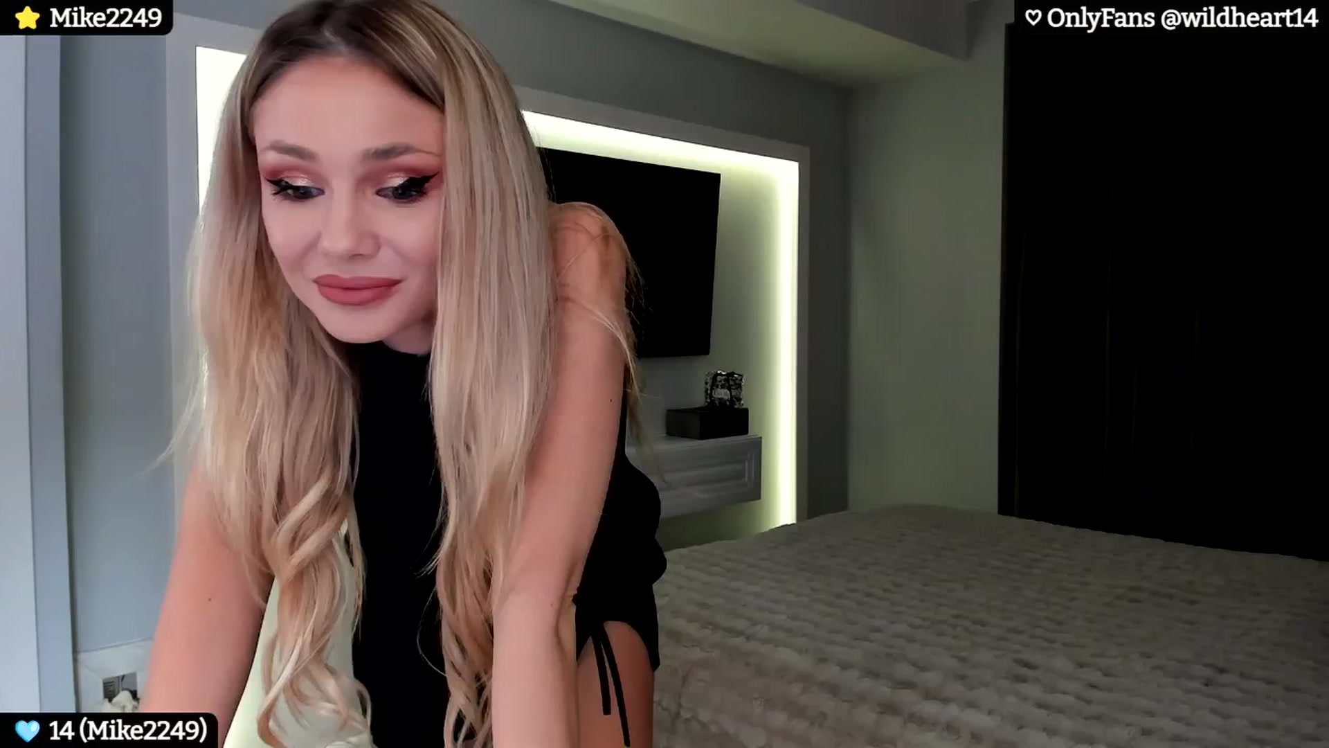 Gallery image thumbnail from Yveline's myfreecams stream on, 11/09/2024, 14:29 image 12 of 20