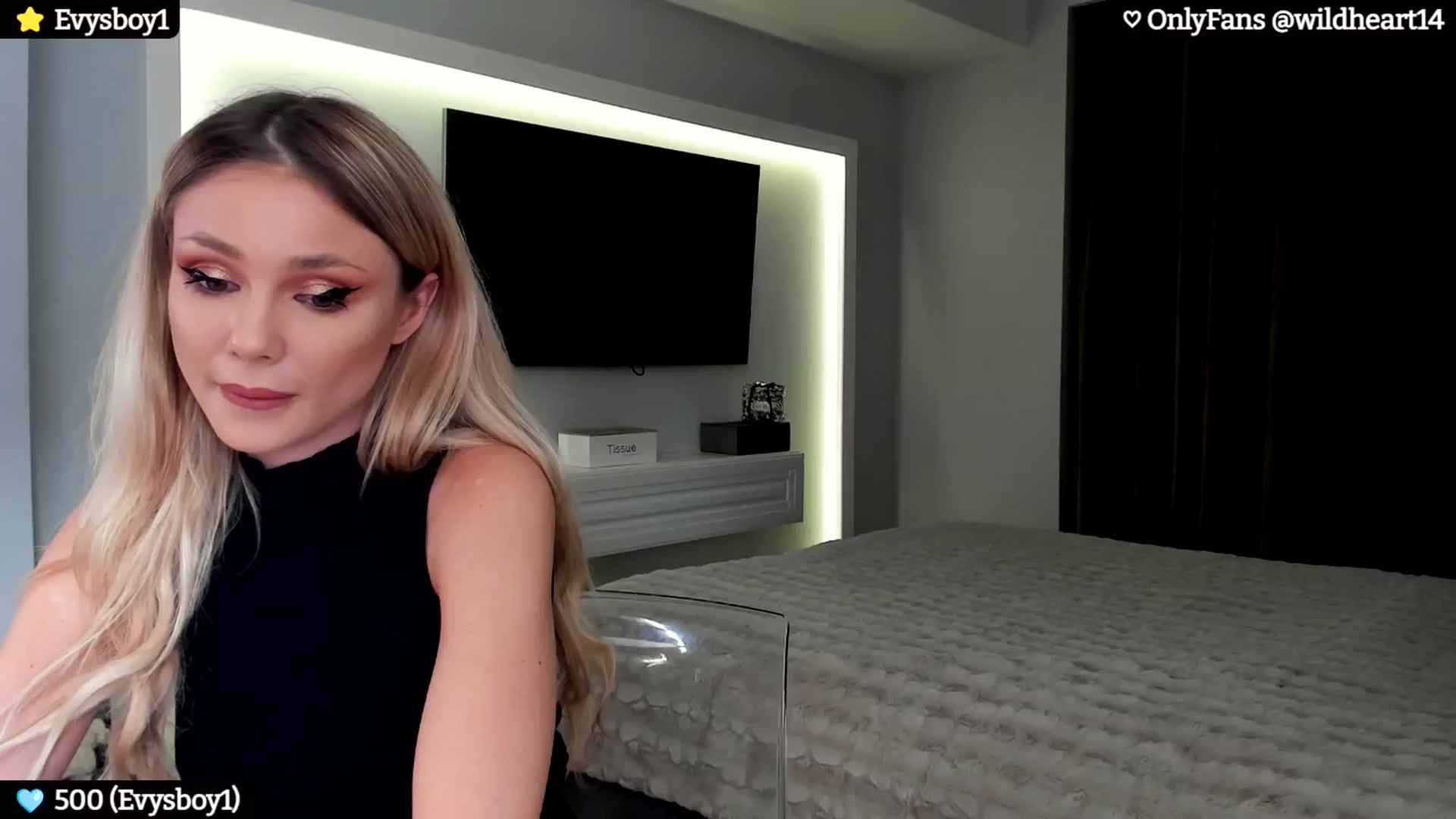 Gallery image thumbnail from Yveline's myfreecams stream on, 11/09/2024, 15:41 image 5 of 20