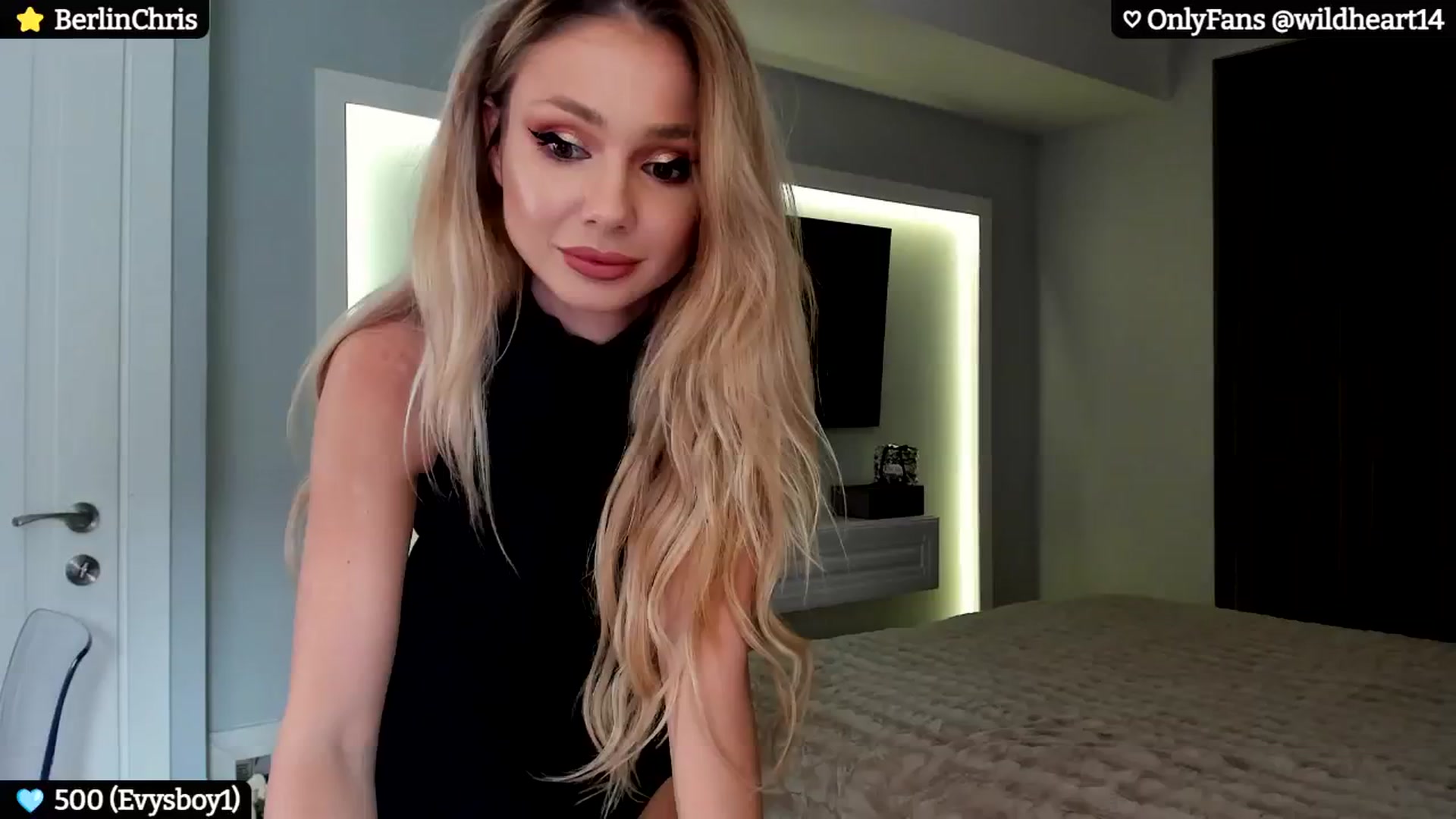 Gallery image thumbnail from Yveline's myfreecams stream on, 11/09/2024, 15:41 image 18 of 20
