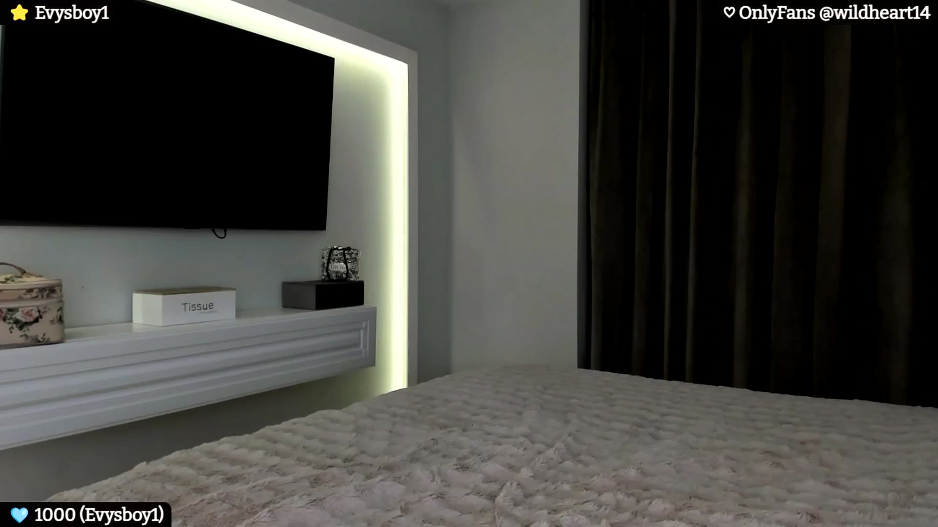 Gallery image thumbnail from Yveline's myfreecams stream on, 11/09/2024, 16:59 image 20 of 20