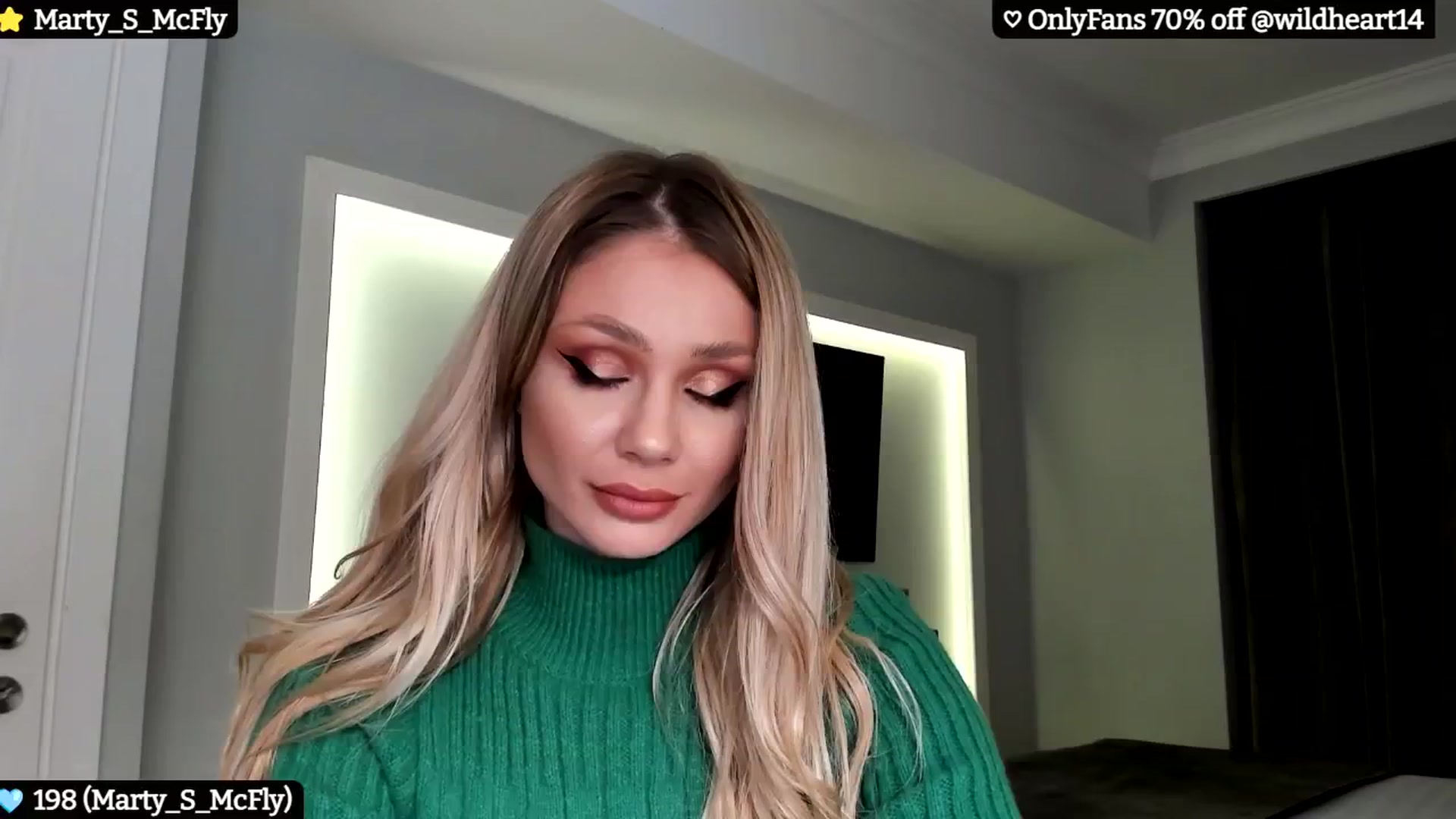 Gallery image thumbnail from Yveline's myfreecams stream on, 11/19/2024, 20:12 image 19 of 20
