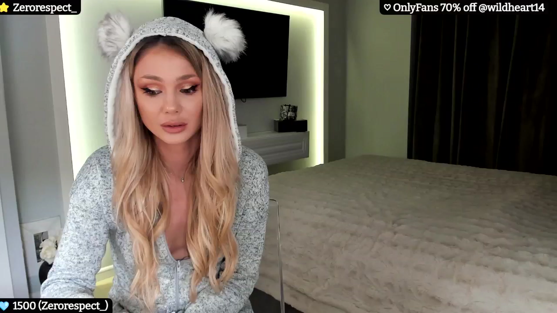 Gallery image thumbnail from Yveline's myfreecams stream on, 11/21/2024, 17:13 image 14 of 20