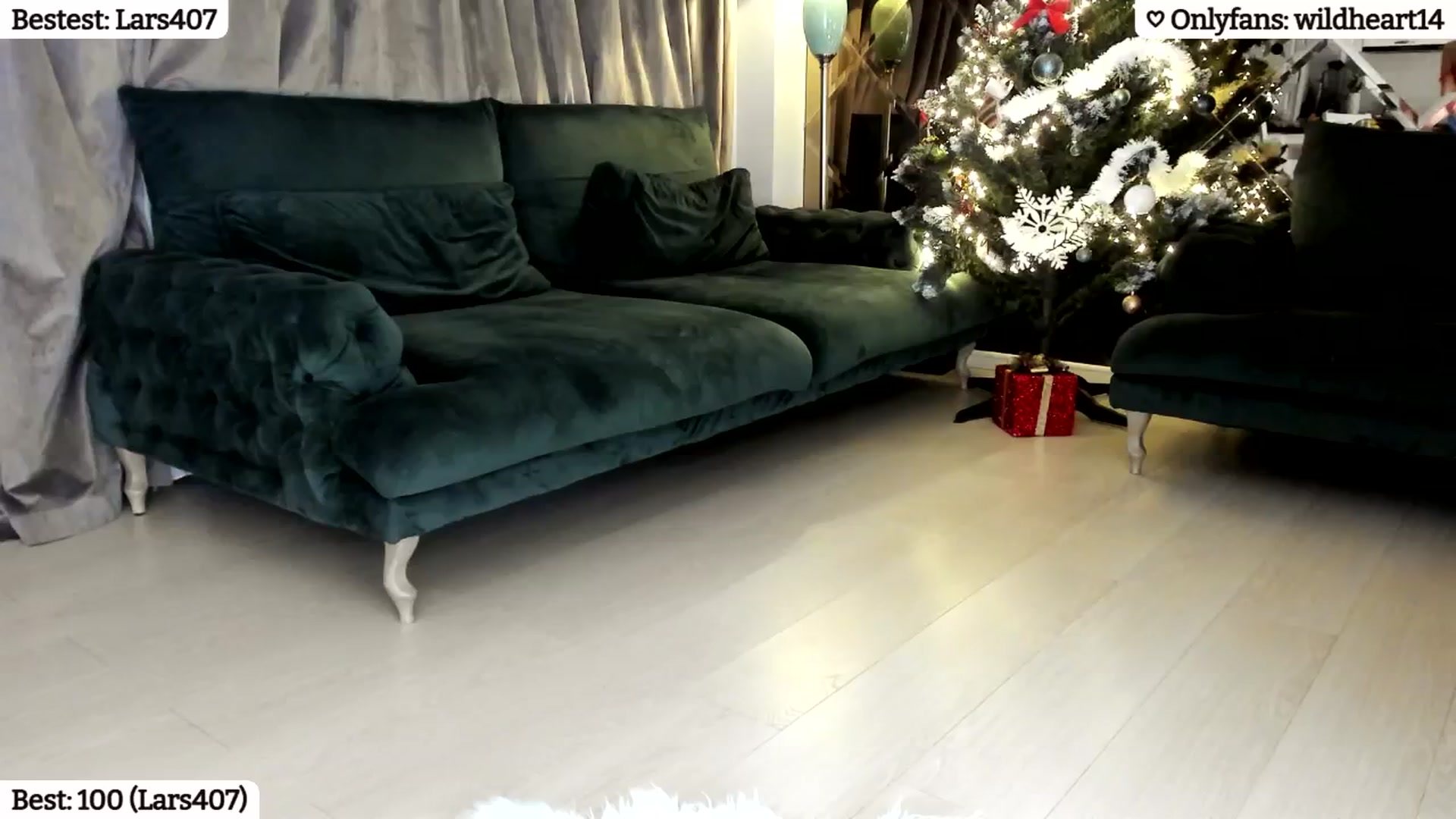 Gallery image thumbnail from Yveline's myfreecams stream on, 01/05/2025, 22:52 image 12 of 20