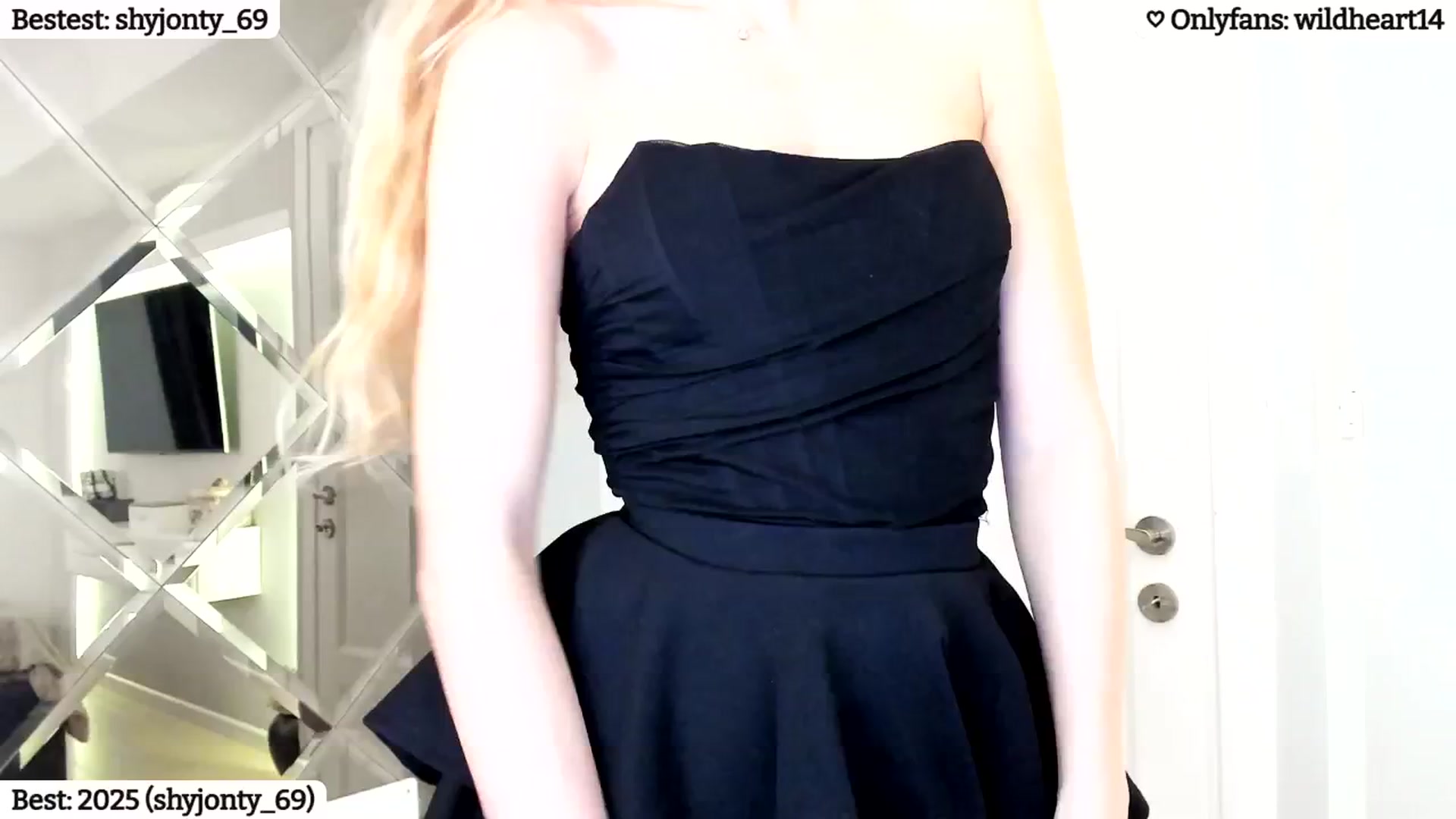 Gallery image thumbnail from Yveline's myfreecams stream on, 01/10/2025, 23:28 image 15 of 20